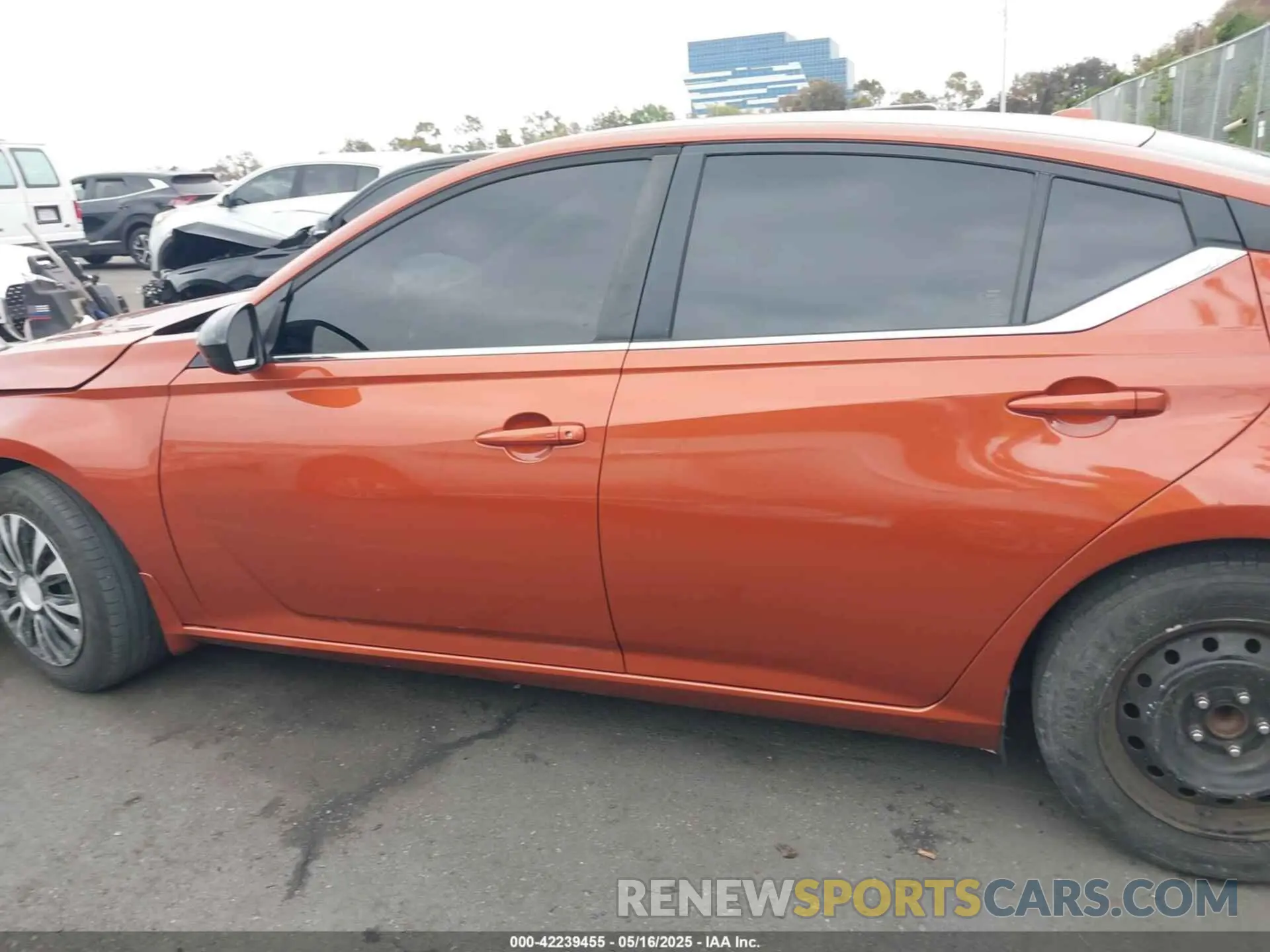 14 Photograph of a damaged car 1N4BL4CV9LN311843 NISSAN ALTIMA 2020