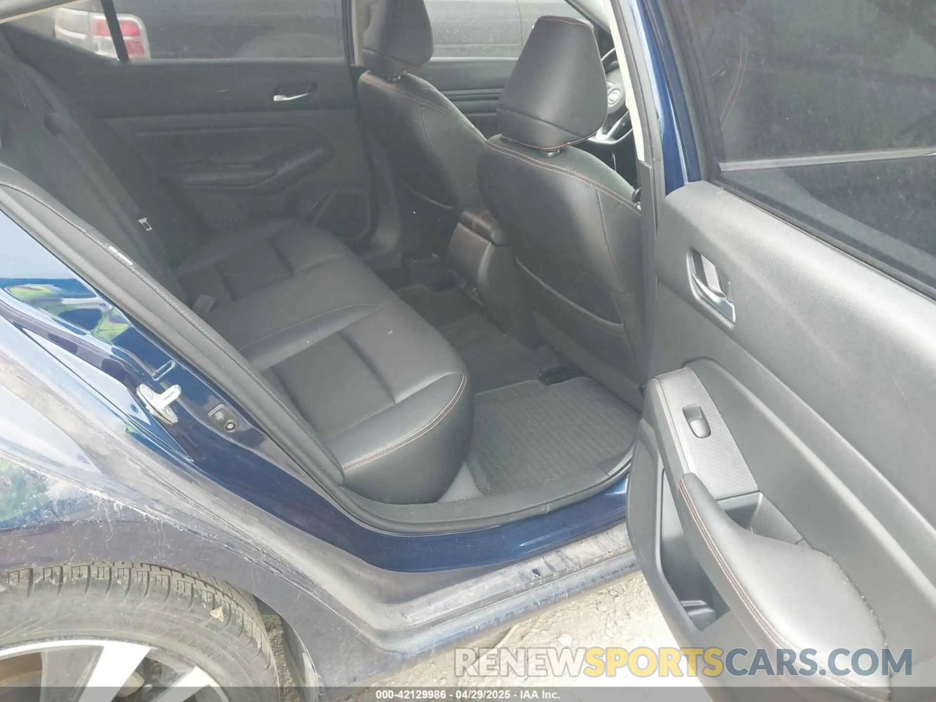 8 Photograph of a damaged car 1N4BL4CV9LN317593 NISSAN ALTIMA 2020