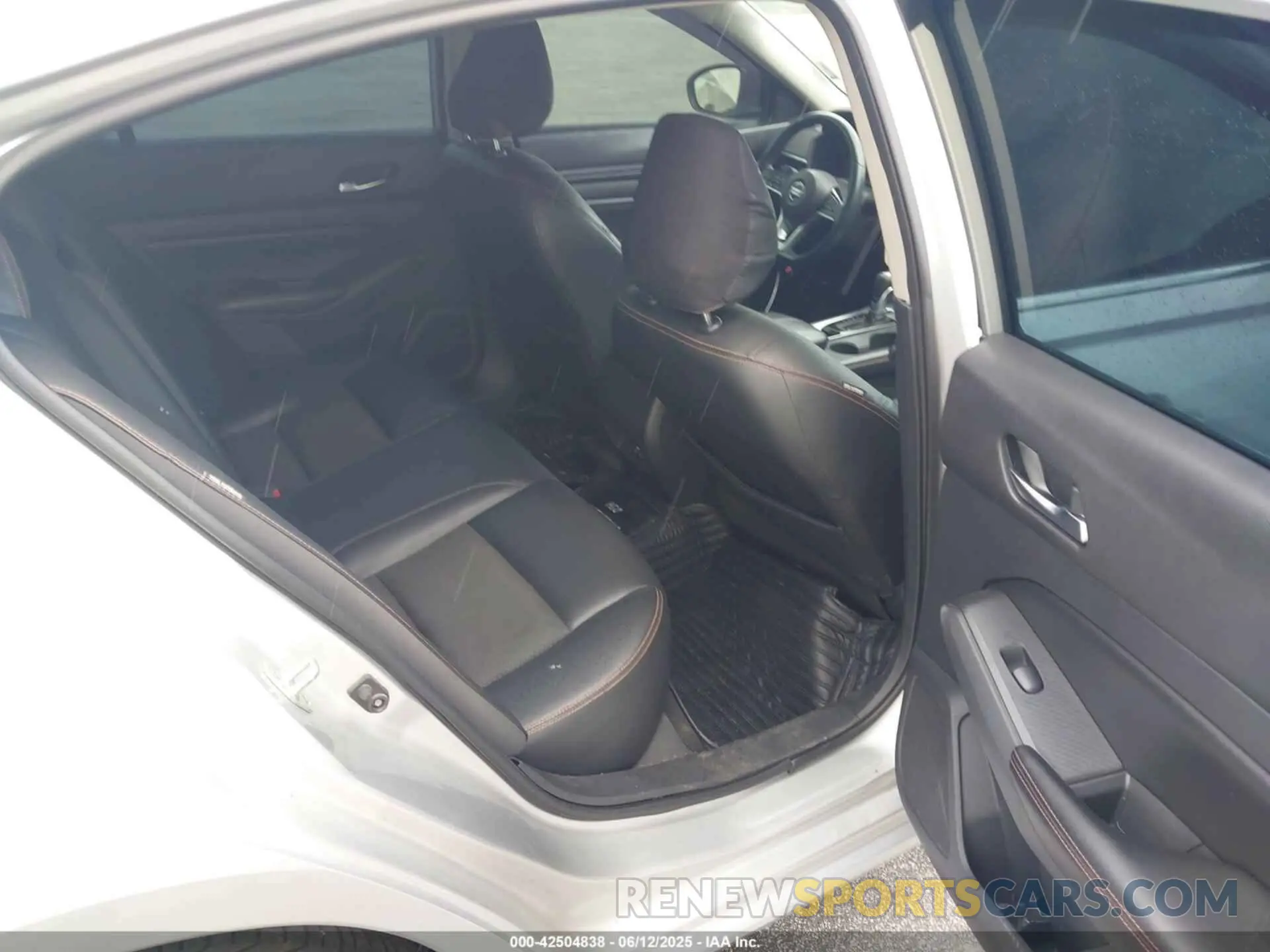 8 Photograph of a damaged car 1N4BL4CVXLC130195 NISSAN ALTIMA 2020