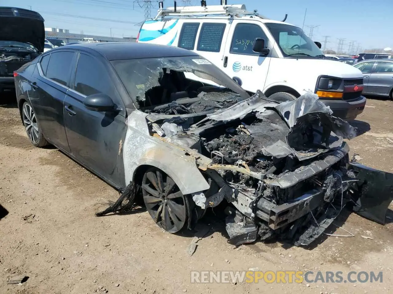 4 Photograph of a damaged car 1N4BL4CVXLC175718 NISSAN ALTIMA 2020