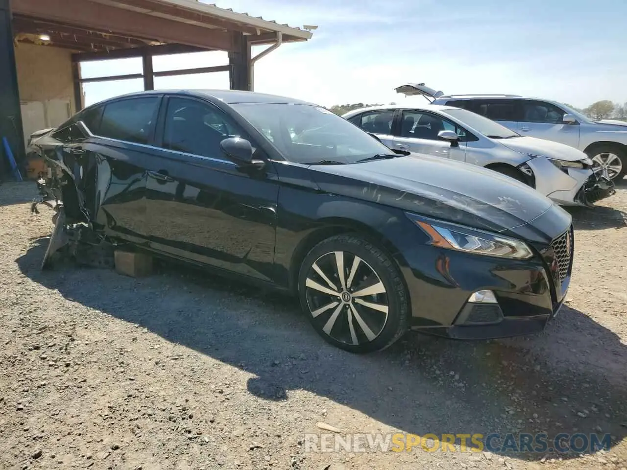 4 Photograph of a damaged car 1N4BL4CVXLC189912 NISSAN ALTIMA 2020
