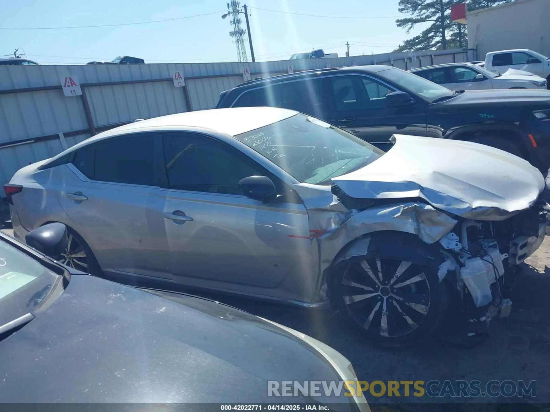 13 Photograph of a damaged car 1N4BL4CVXLC221600 NISSAN ALTIMA 2020