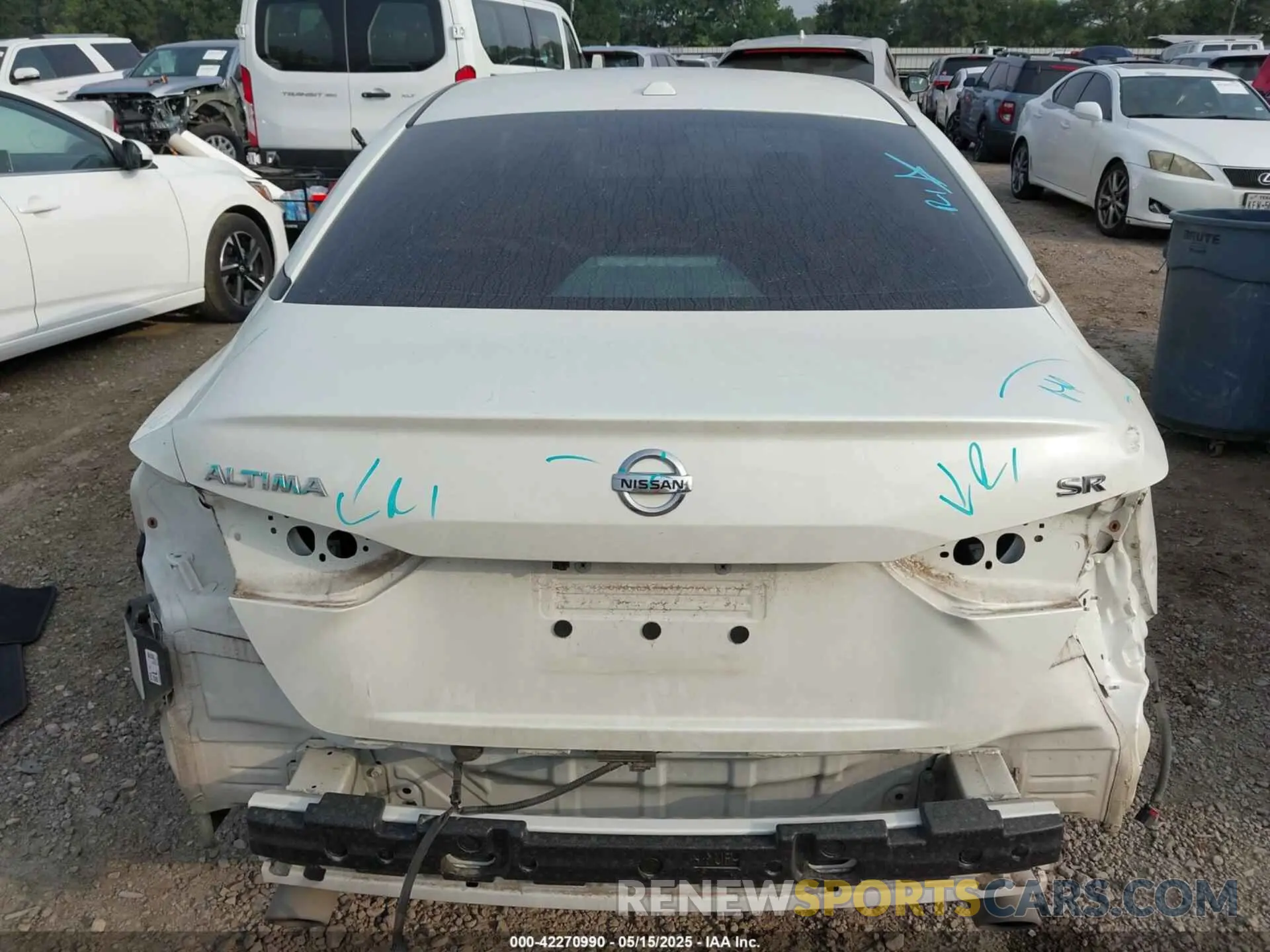 17 Photograph of a damaged car 1N4BL4CVXLC273213 NISSAN ALTIMA 2020