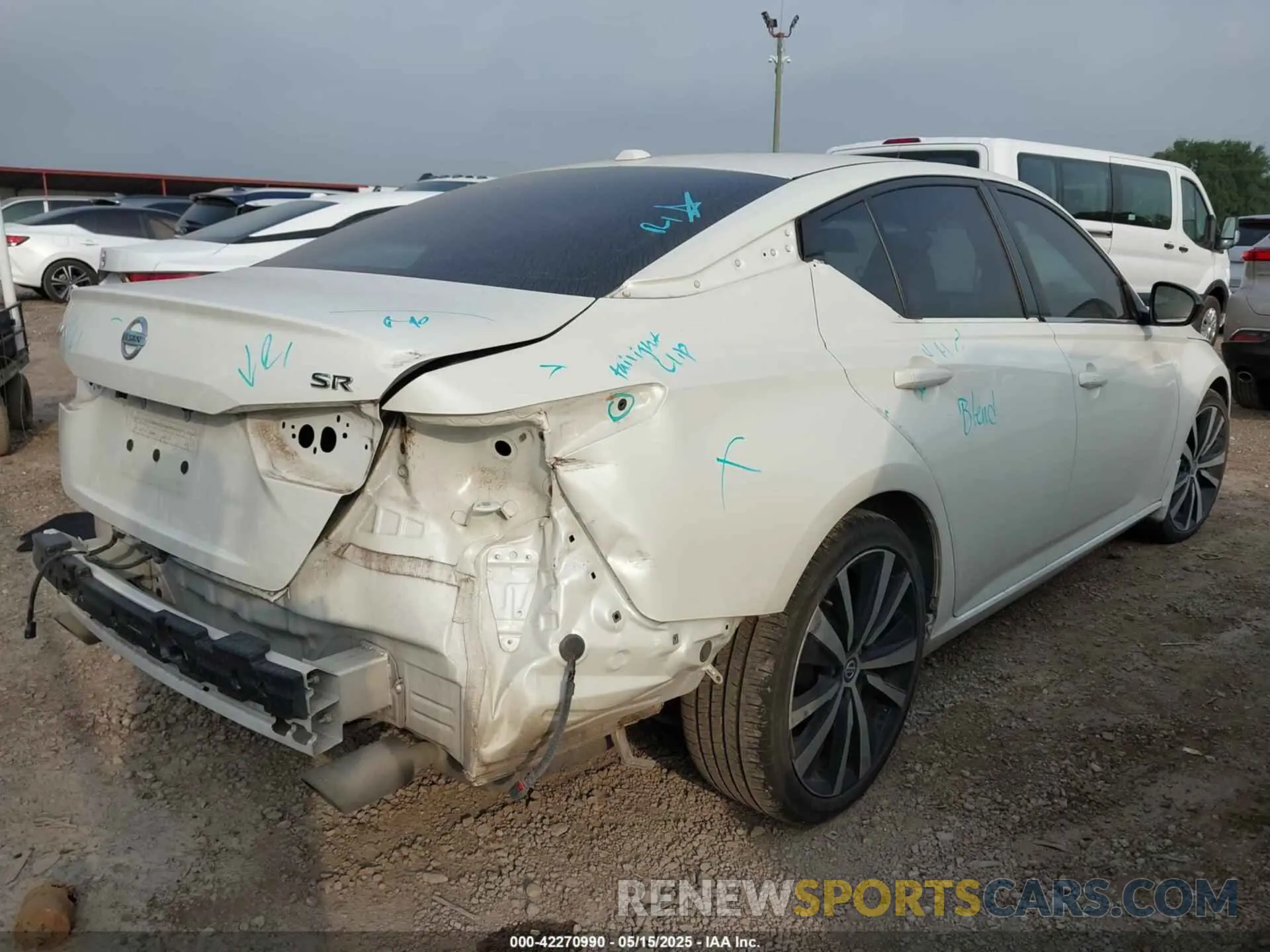 4 Photograph of a damaged car 1N4BL4CVXLC273213 NISSAN ALTIMA 2020