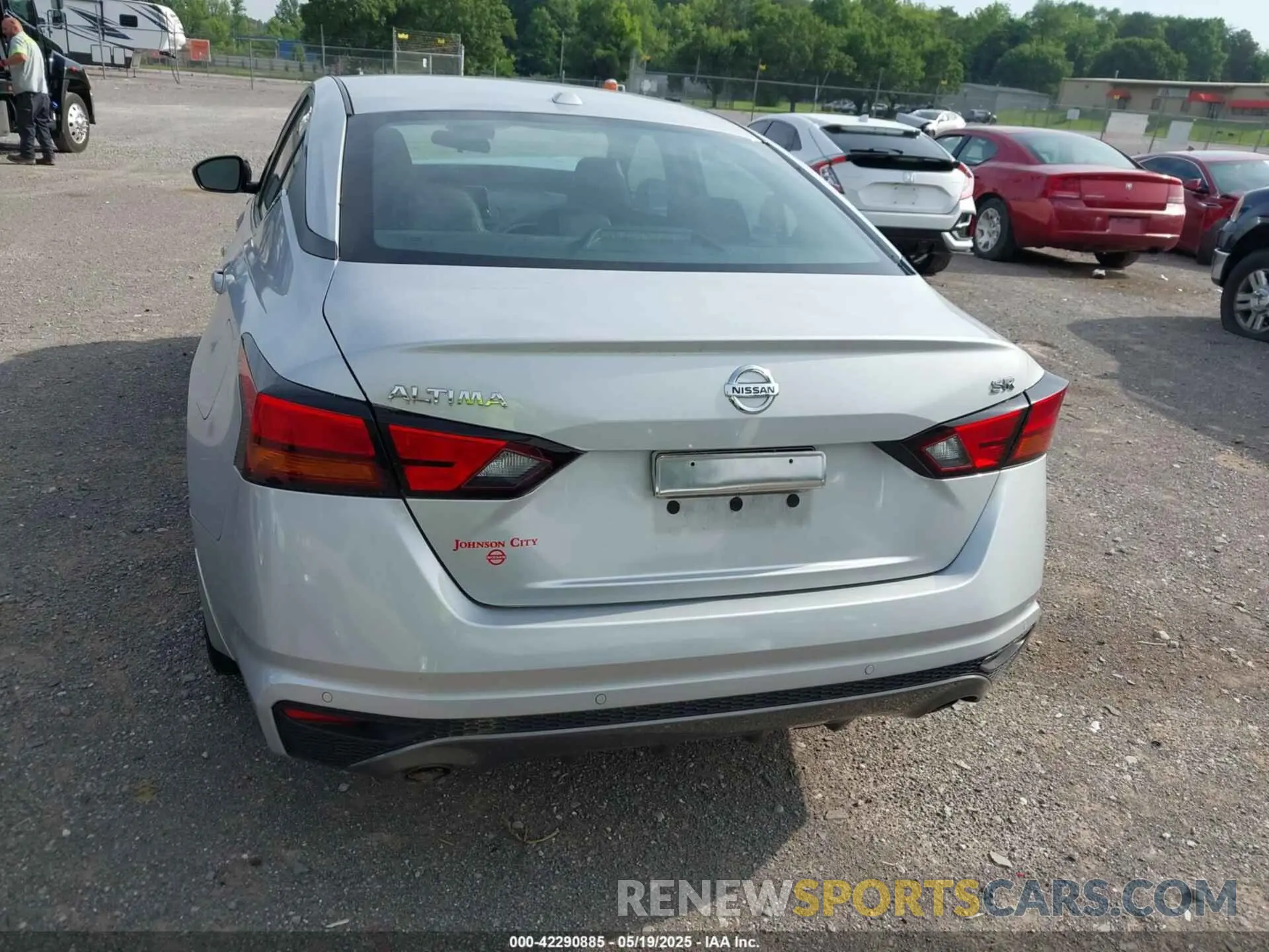 16 Photograph of a damaged car 1N4BL4CVXLN300897 NISSAN ALTIMA 2020