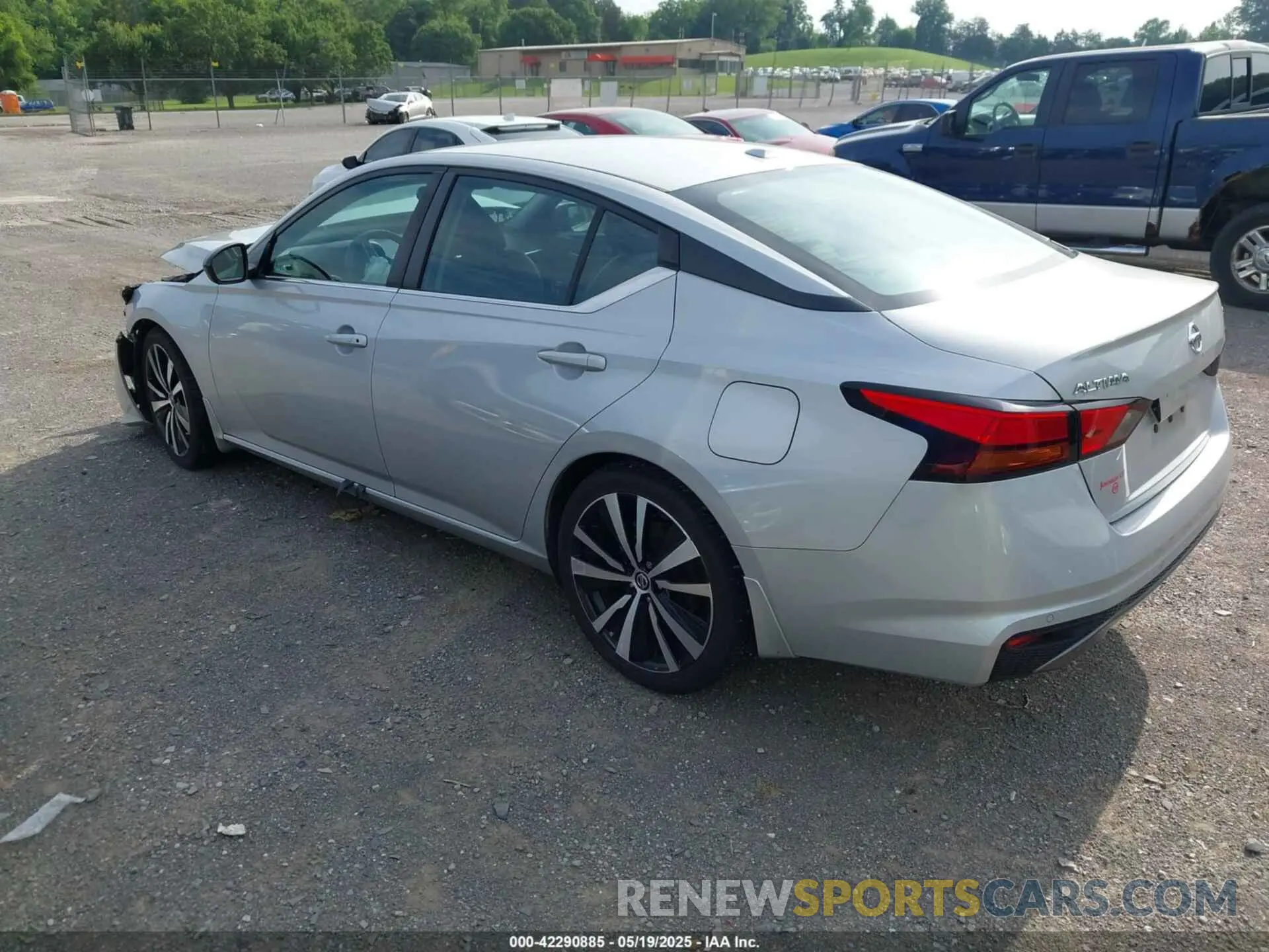 3 Photograph of a damaged car 1N4BL4CVXLN300897 NISSAN ALTIMA 2020