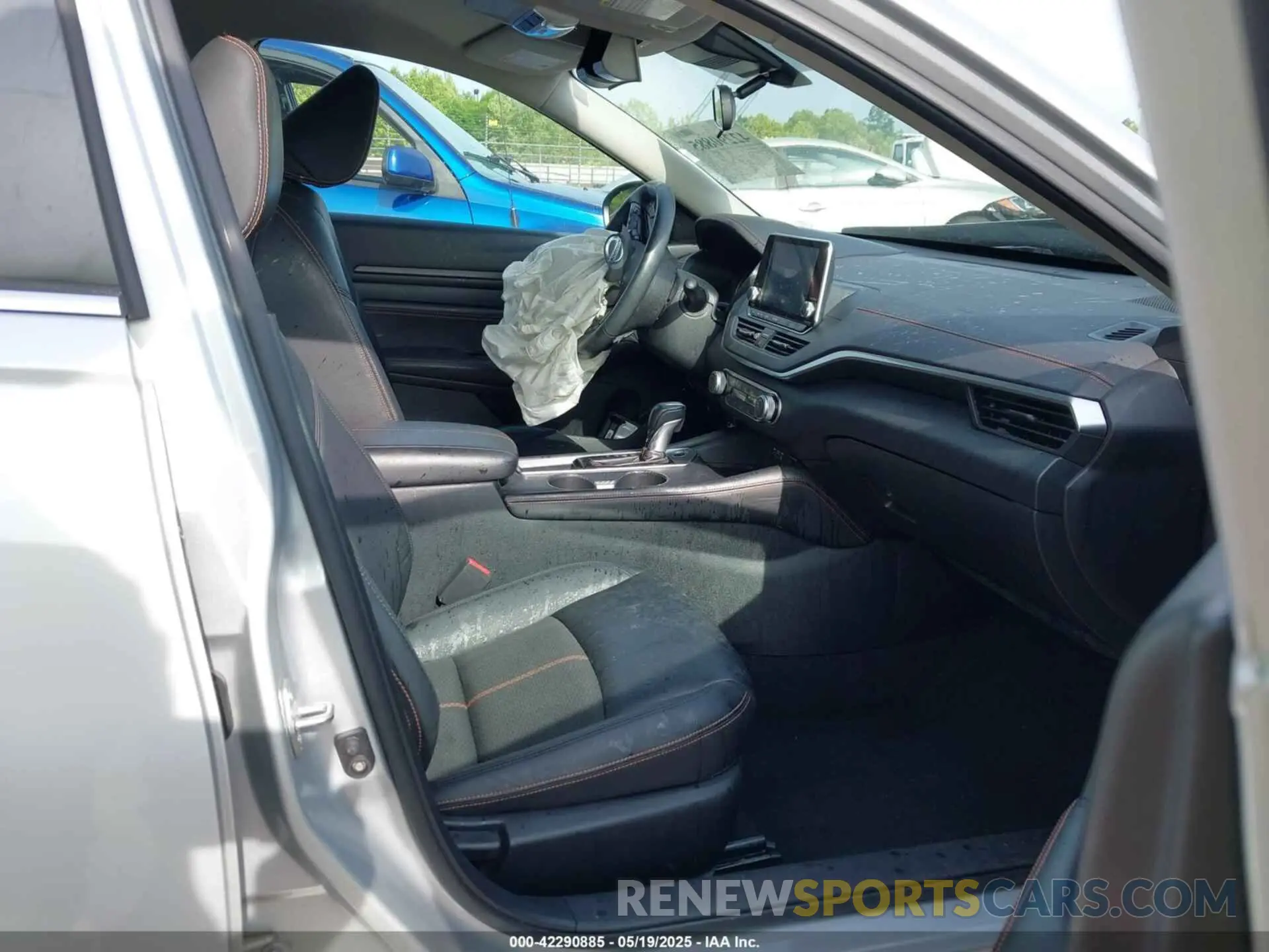 5 Photograph of a damaged car 1N4BL4CVXLN300897 NISSAN ALTIMA 2020