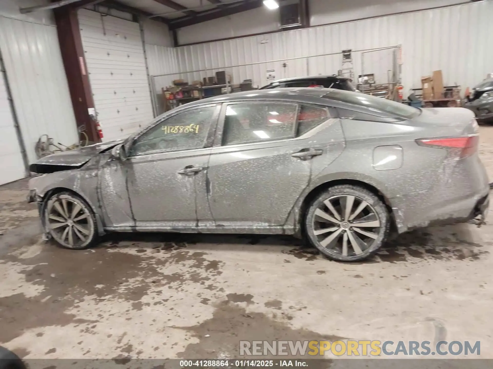 14 Photograph of a damaged car 1N4BL4CW1LC172408 NISSAN ALTIMA 2020