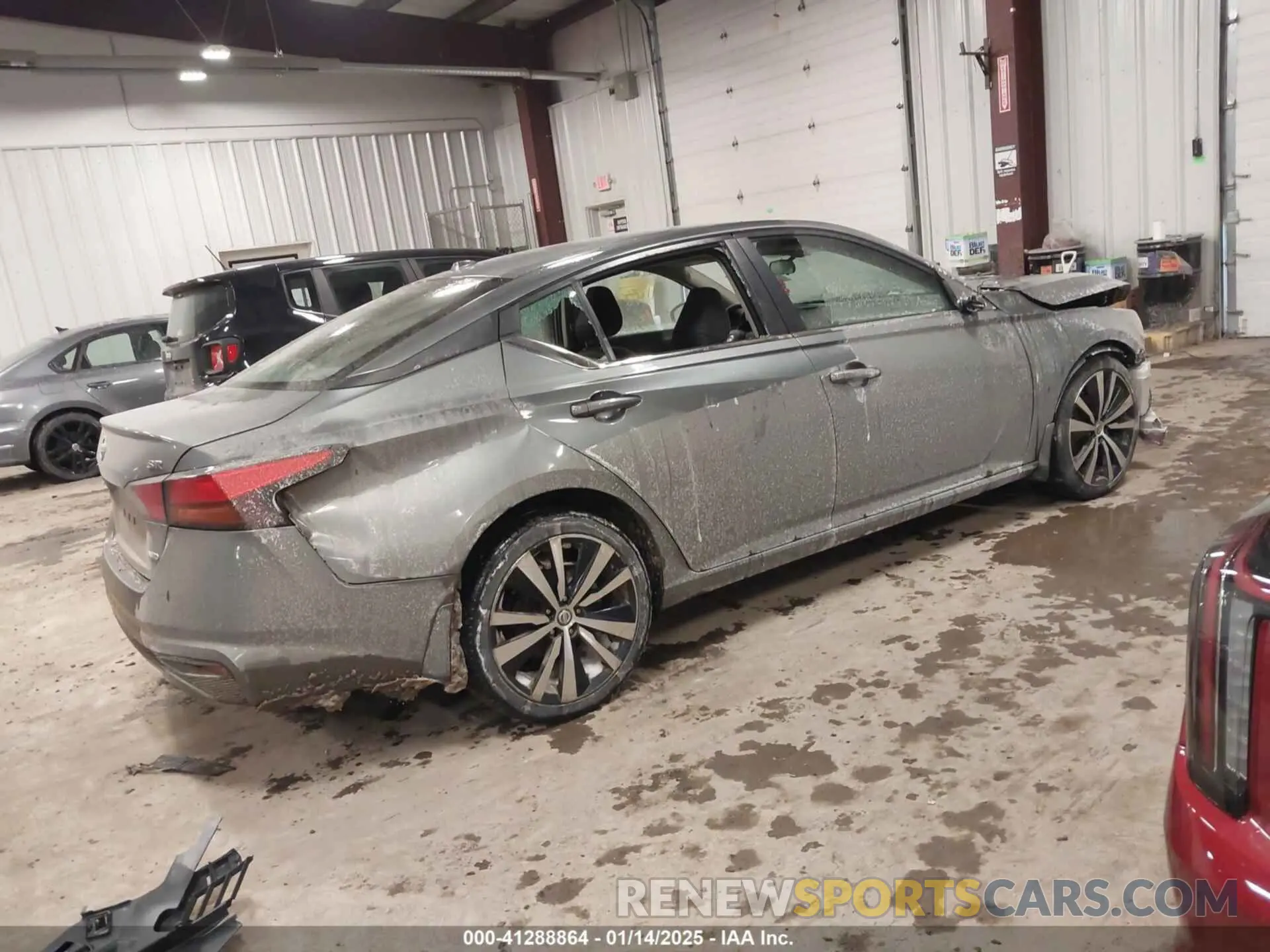4 Photograph of a damaged car 1N4BL4CW1LC172408 NISSAN ALTIMA 2020