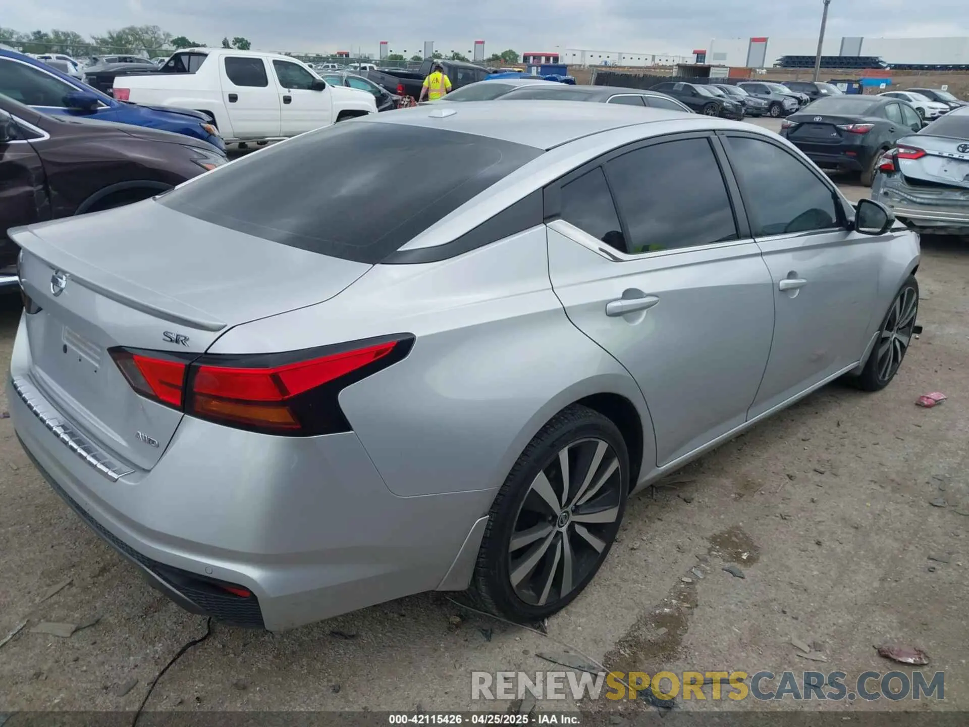 4 Photograph of a damaged car 1N4BL4CW1LC187930 NISSAN ALTIMA 2020