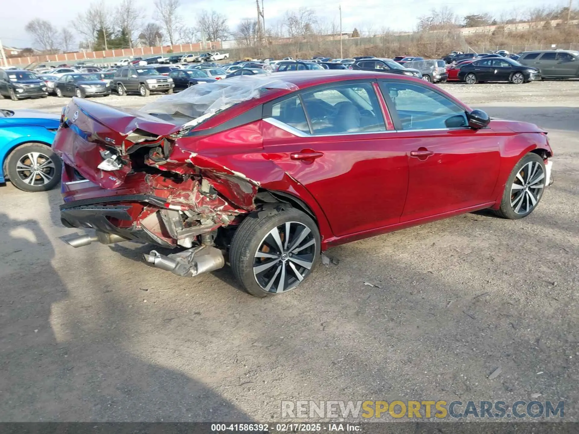 4 Photograph of a damaged car 1N4BL4CW1LC233756 NISSAN ALTIMA 2020