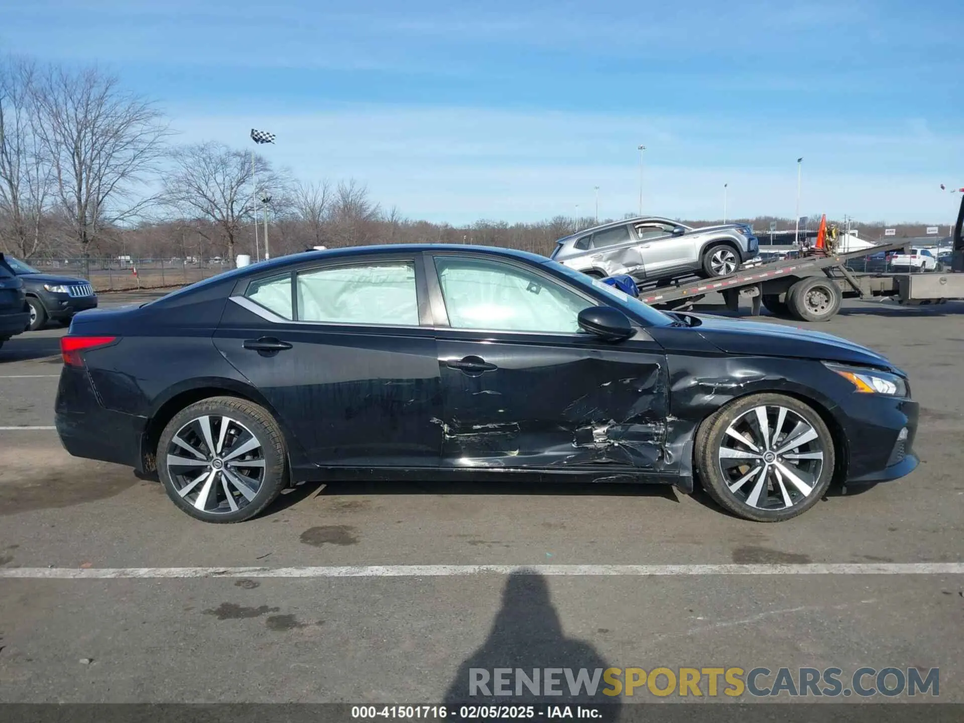 13 Photograph of a damaged car 1N4BL4CW2LC152880 NISSAN ALTIMA 2020
