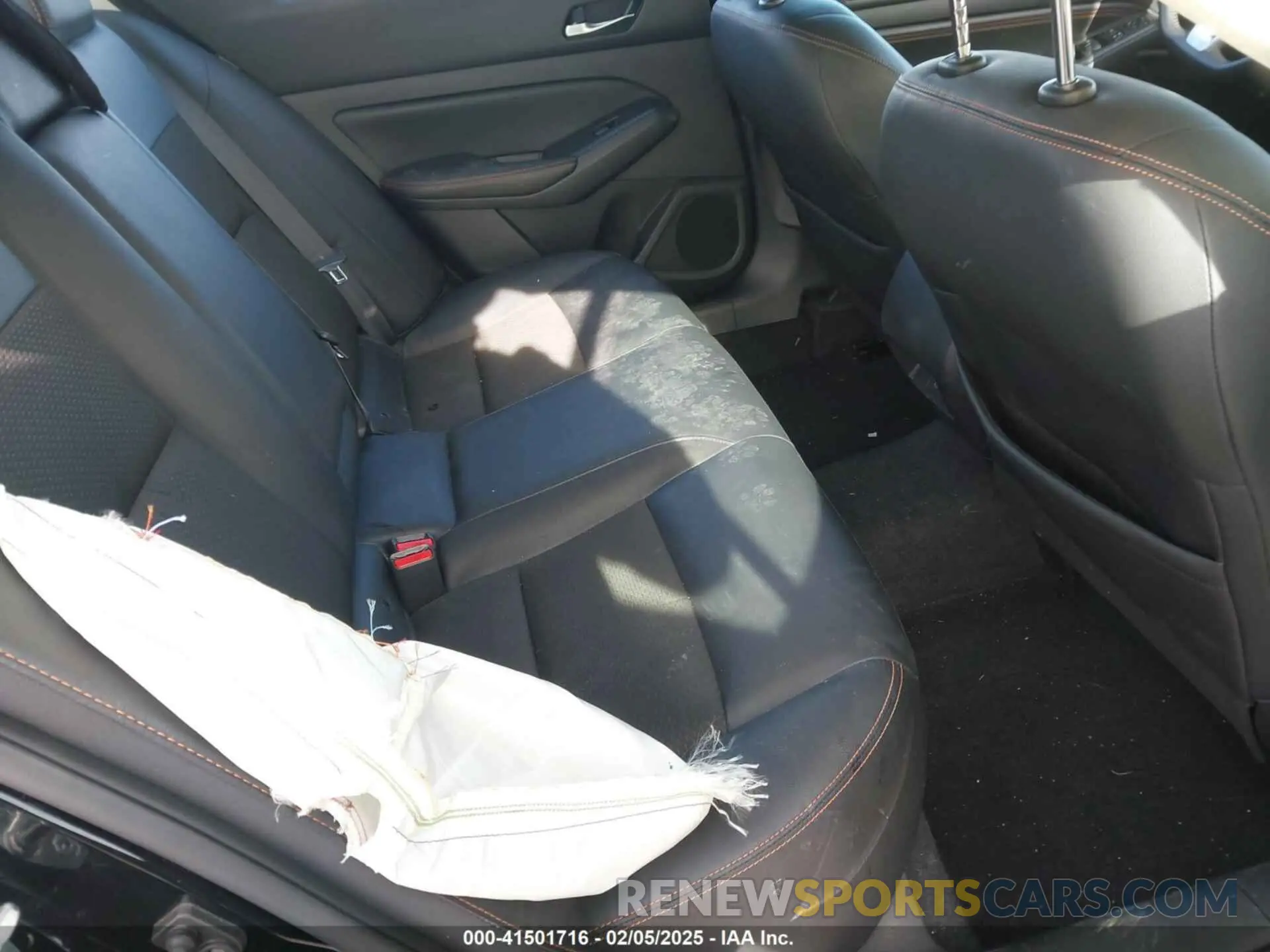 8 Photograph of a damaged car 1N4BL4CW2LC152880 NISSAN ALTIMA 2020