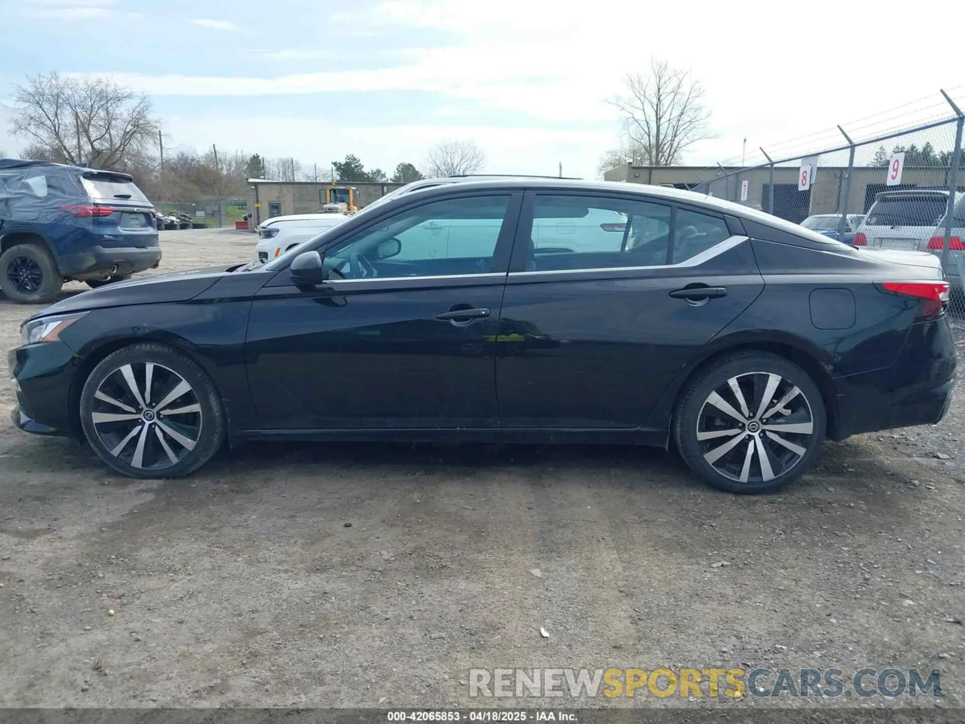 15 Photograph of a damaged car 1N4BL4CW3LC181417 NISSAN ALTIMA 2020
