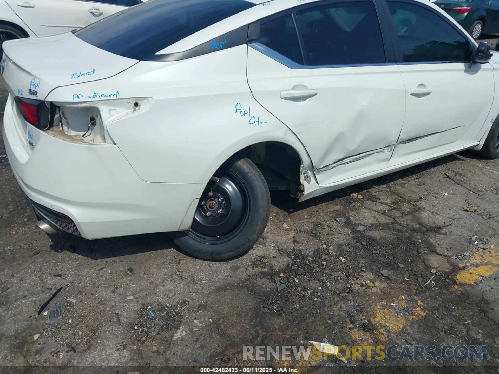 6 Photograph of a damaged car 1N4BL4CW4LC179238 NISSAN ALTIMA 2020