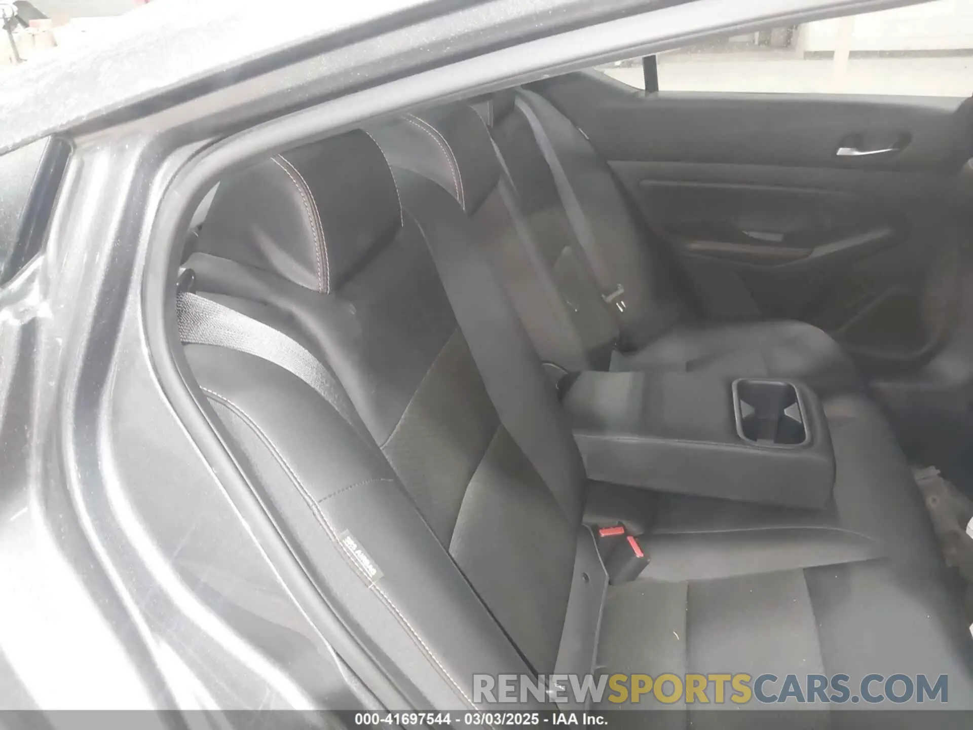 8 Photograph of a damaged car 1N4BL4CW4LN322967 NISSAN ALTIMA 2020