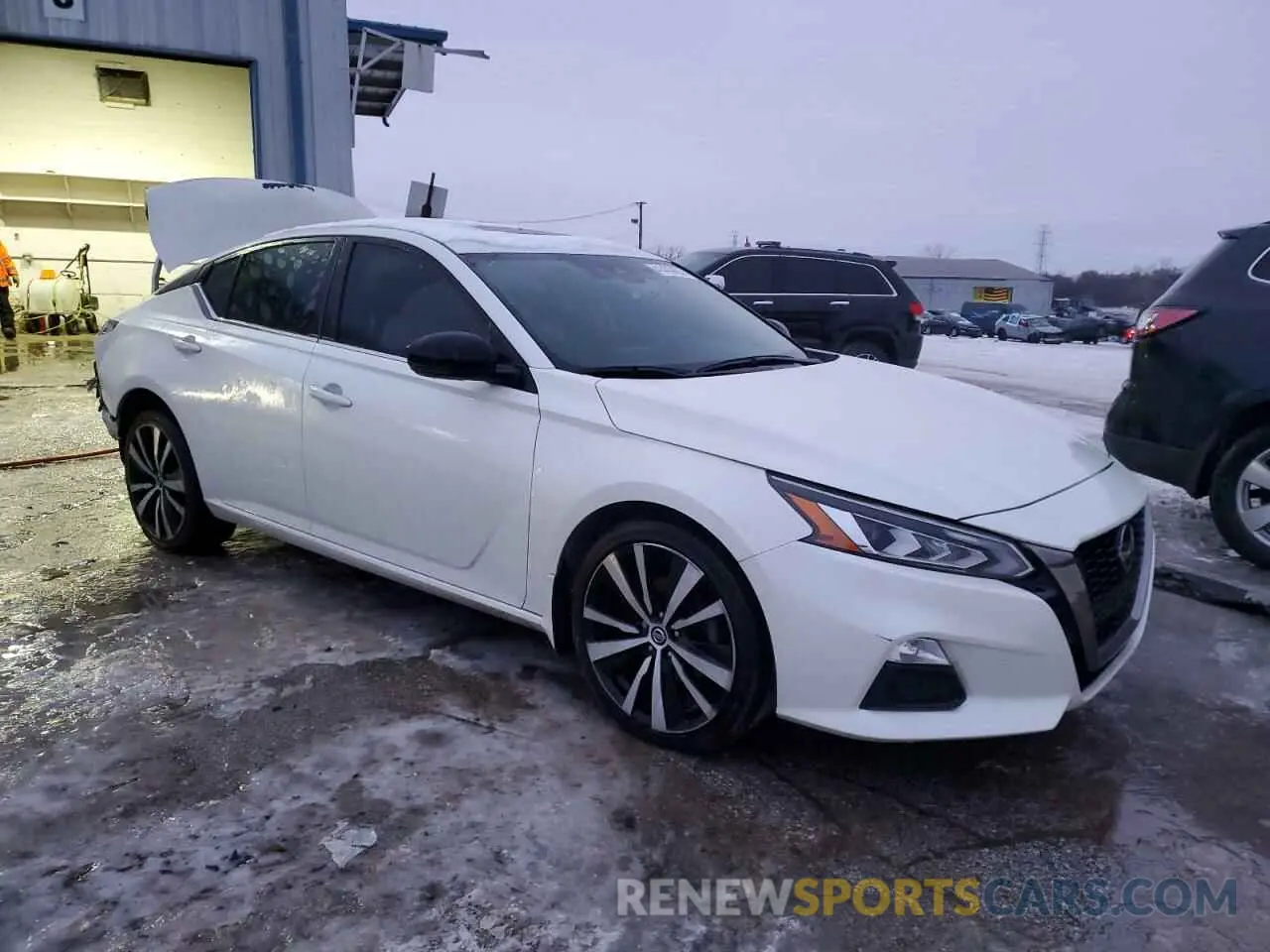 4 Photograph of a damaged car 1N4BL4CW5LC142926 NISSAN ALTIMA 2020
