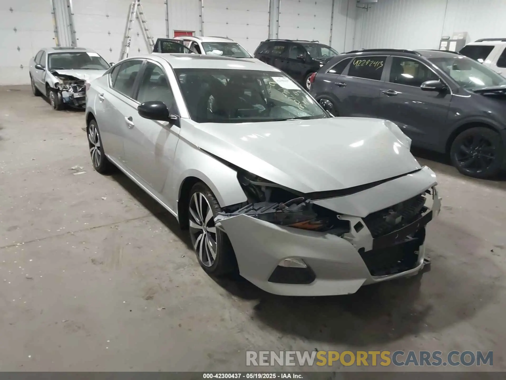 6 Photograph of a damaged car 1N4BL4CW6LN310626 NISSAN ALTIMA 2020
