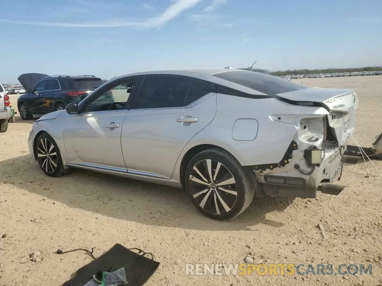 2 Photograph of a damaged car 1N4BL4CW7LC138943 NISSAN ALTIMA 2020