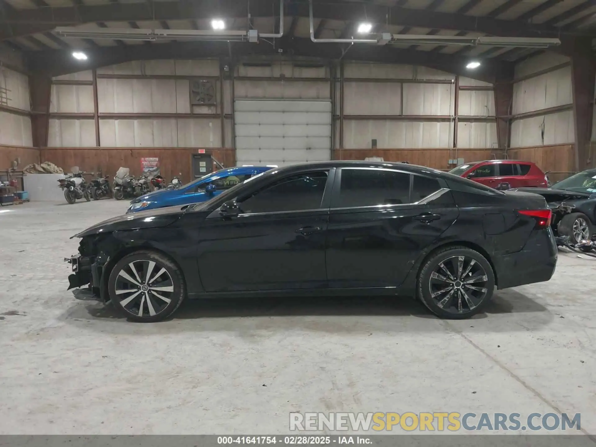 15 Photograph of a damaged car 1N4BL4CW7LC229579 NISSAN ALTIMA 2020