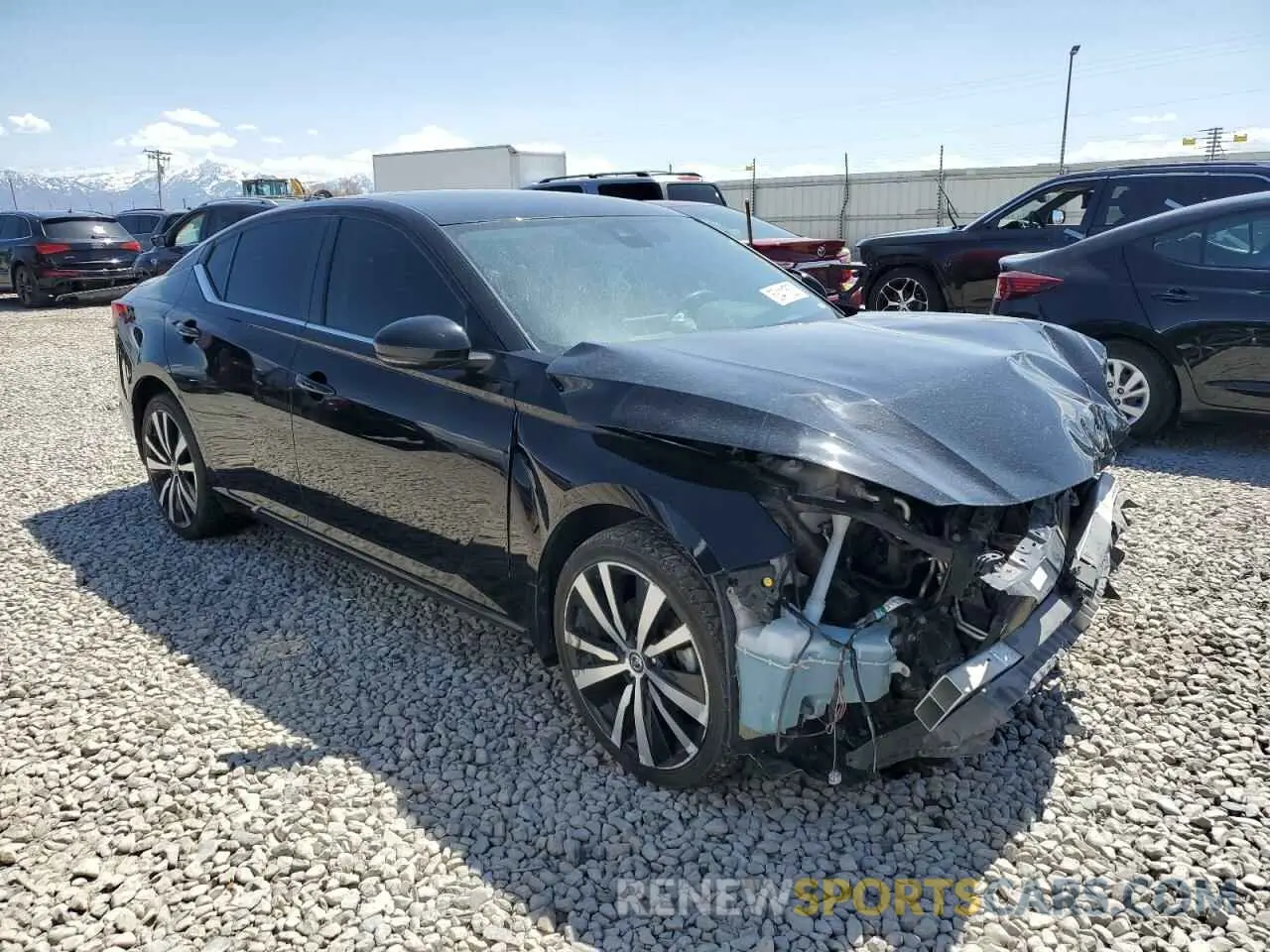 4 Photograph of a damaged car 1N4BL4CW7LN322963 NISSAN ALTIMA 2020