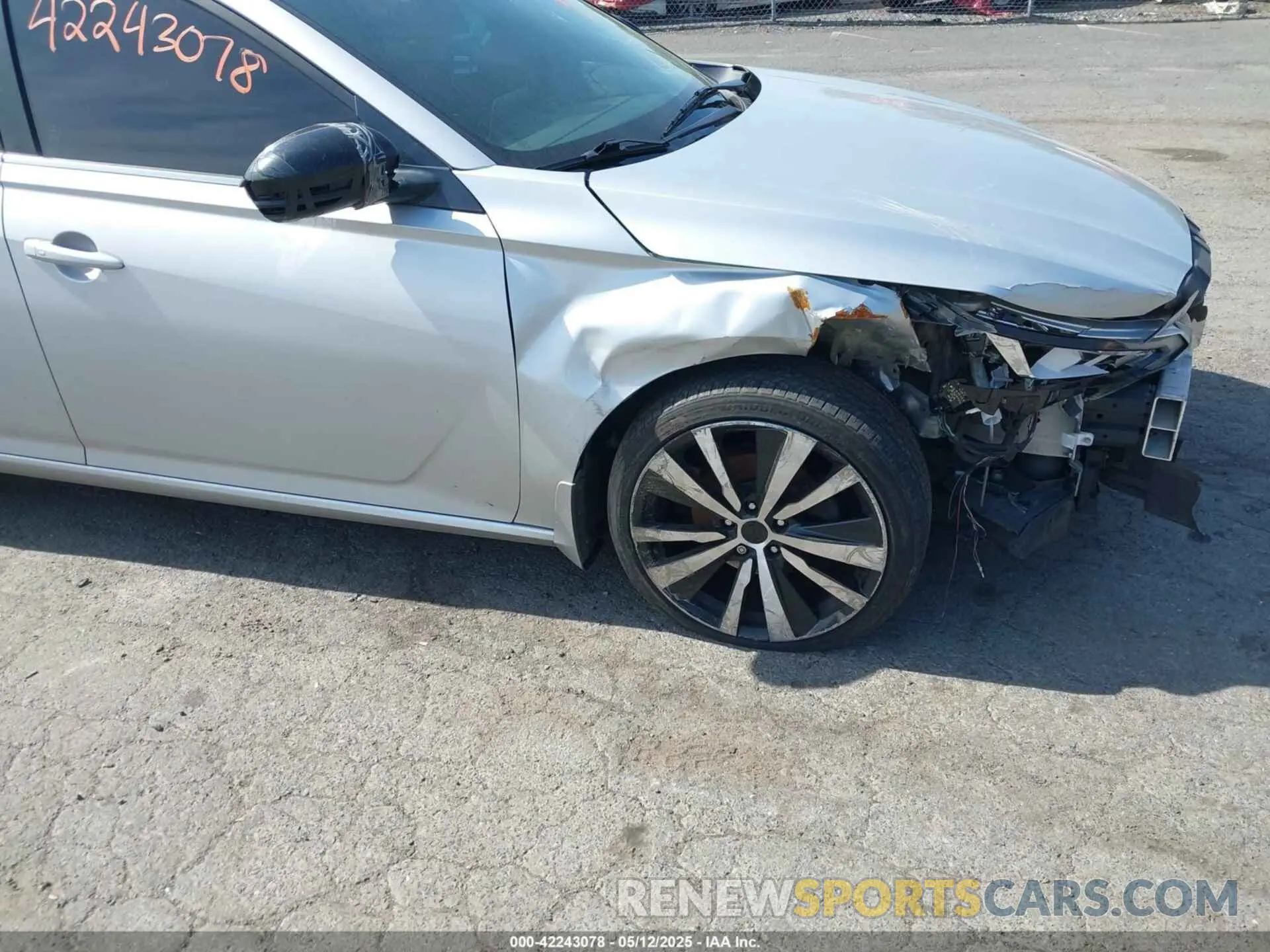 20 Photograph of a damaged car 1N4BL4CW8LC137493 NISSAN ALTIMA 2020