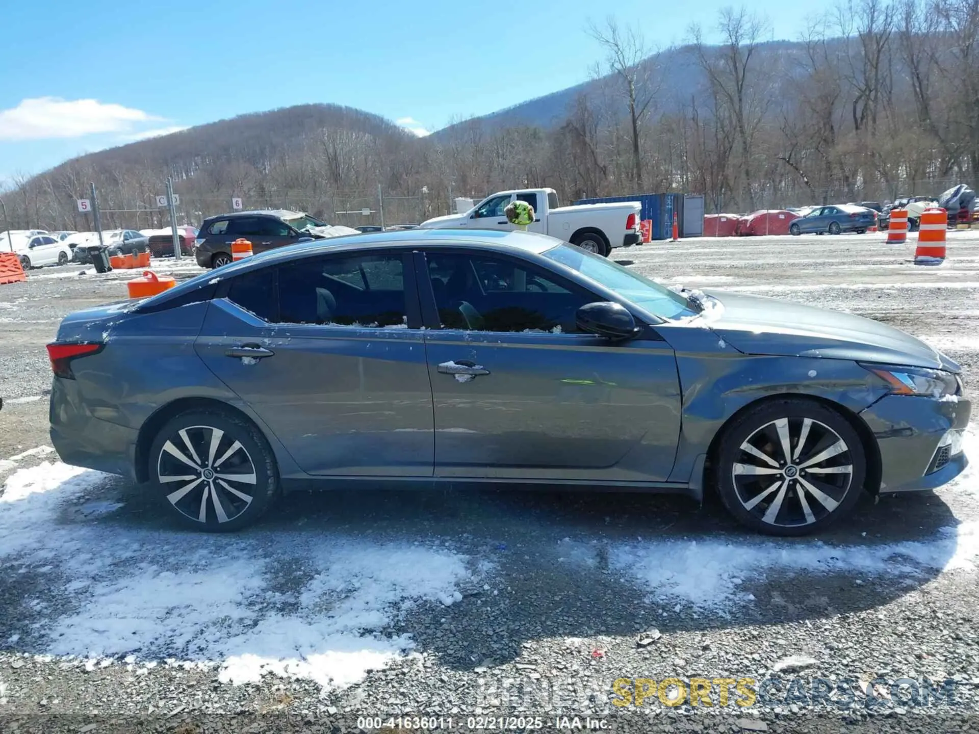 13 Photograph of a damaged car 1N4BL4CW9LC238297 NISSAN ALTIMA 2020