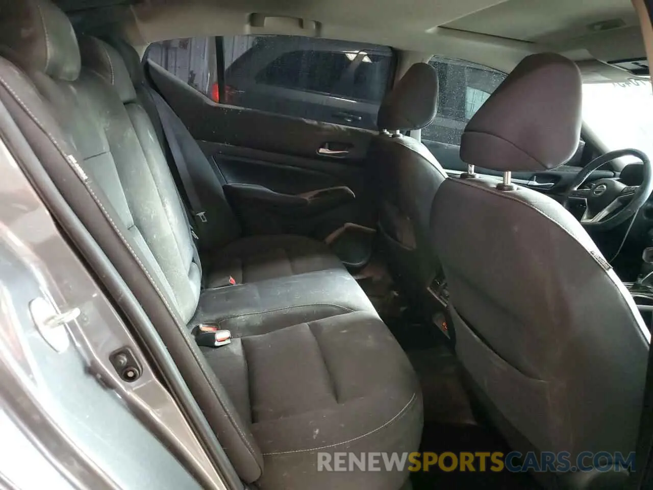 10 Photograph of a damaged car 1N4BL4DV0LC221362 NISSAN ALTIMA 2020