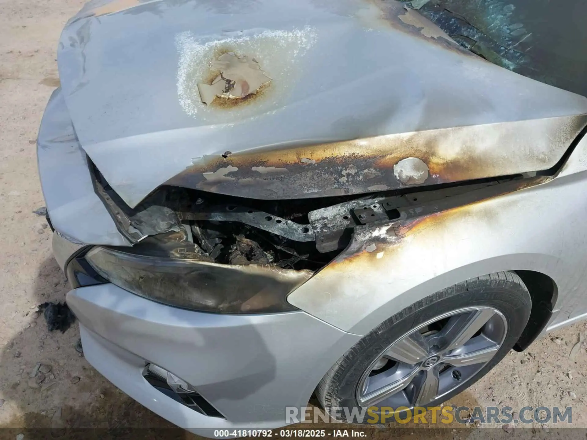 13 Photograph of a damaged car 1N4BL4DV0LC286311 NISSAN ALTIMA 2020