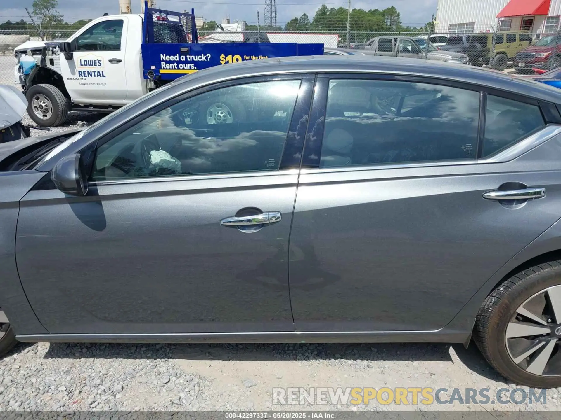 13 Photograph of a damaged car 1N4BL4DV2LC162265 NISSAN ALTIMA 2020