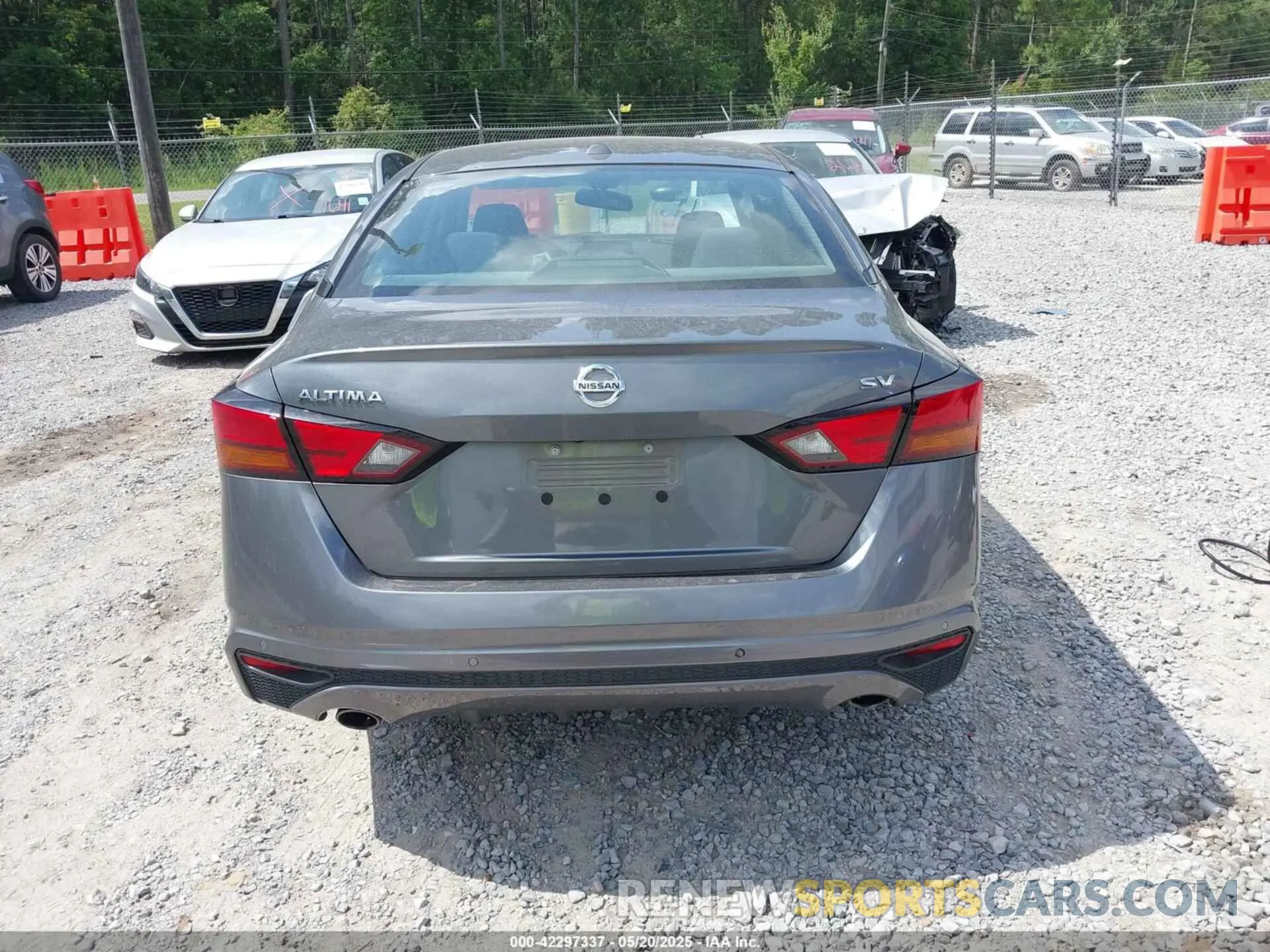 15 Photograph of a damaged car 1N4BL4DV2LC162265 NISSAN ALTIMA 2020