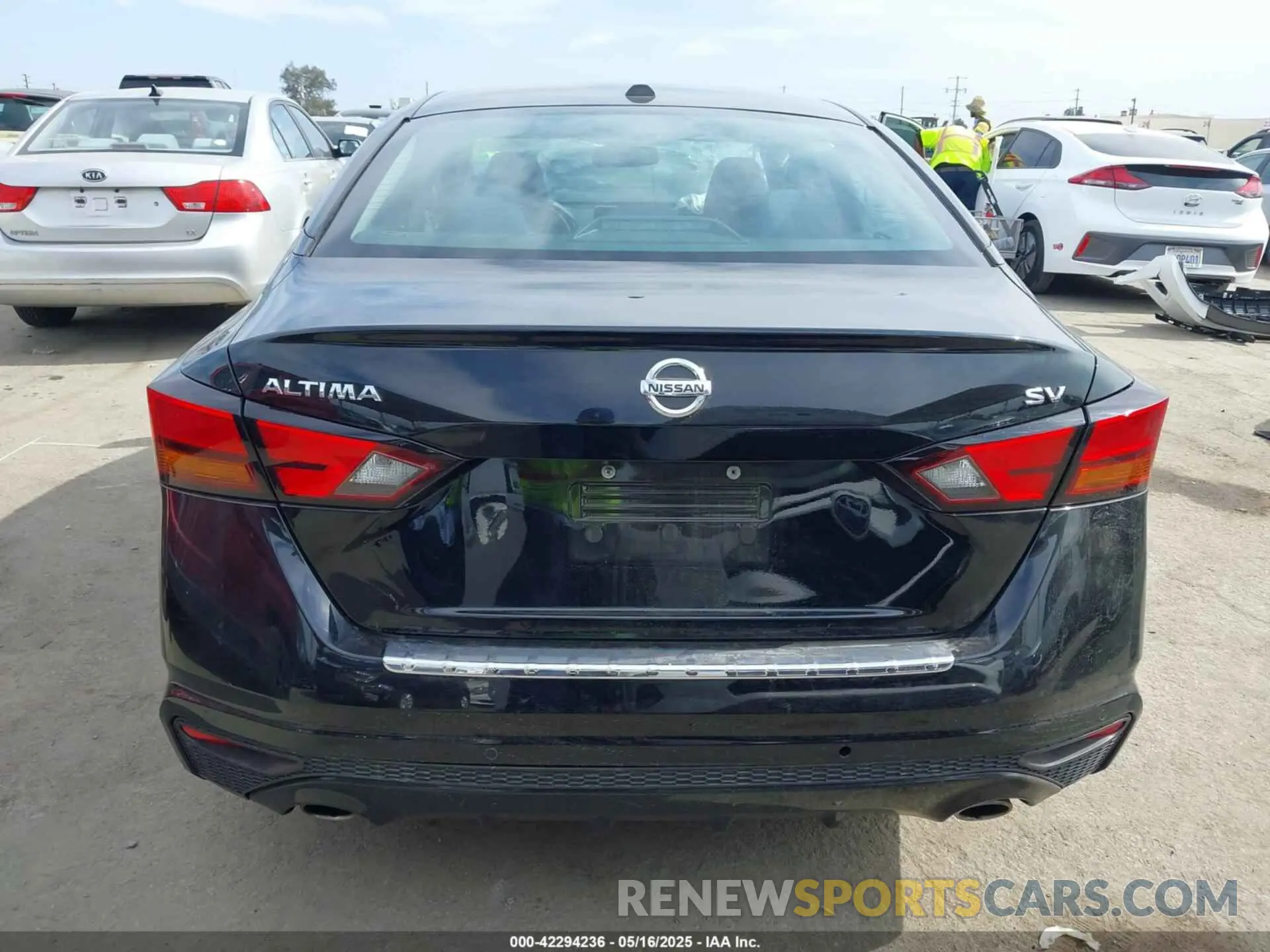16 Photograph of a damaged car 1N4BL4DV2LC212565 NISSAN ALTIMA 2020