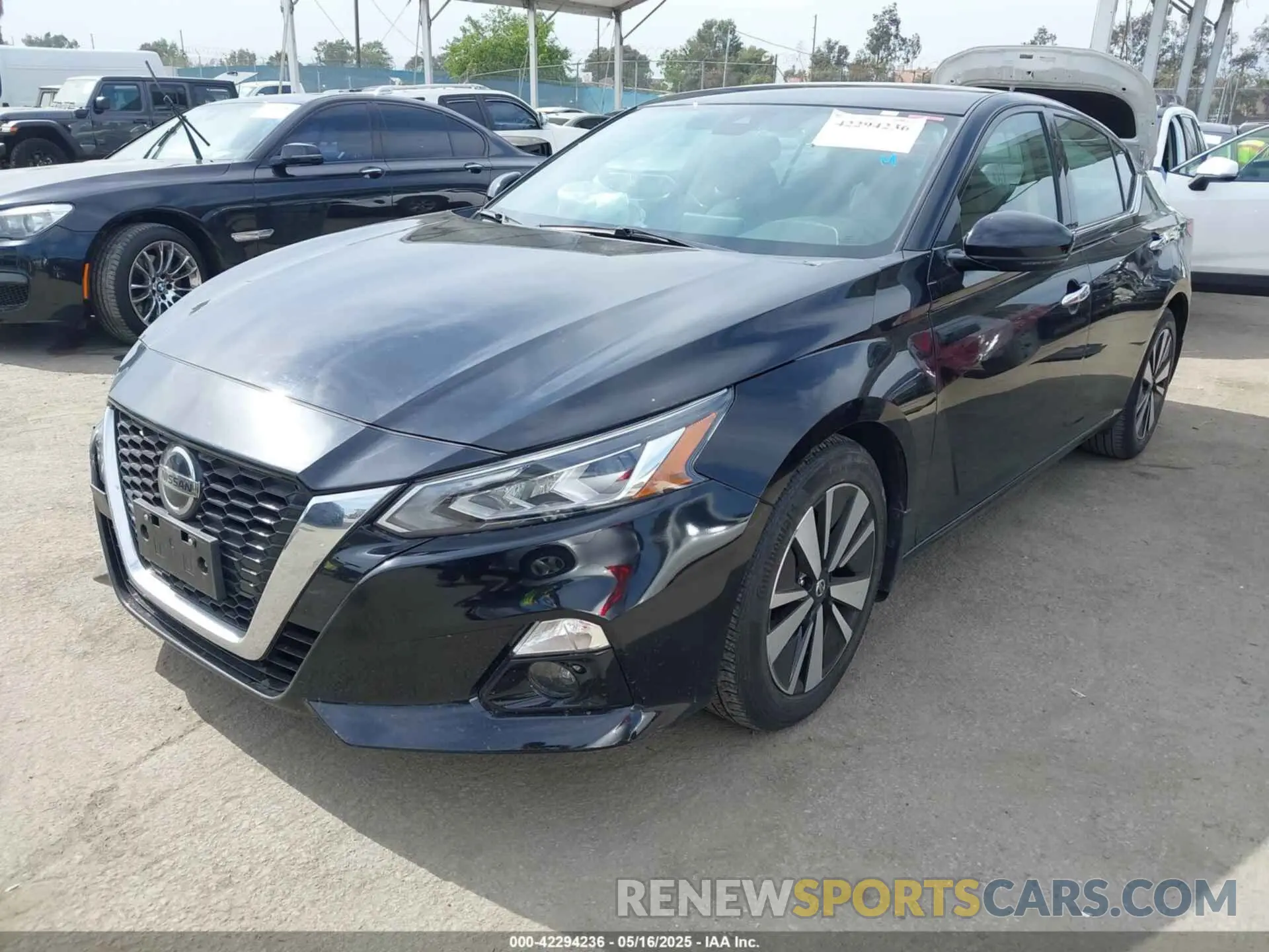 2 Photograph of a damaged car 1N4BL4DV2LC212565 NISSAN ALTIMA 2020
