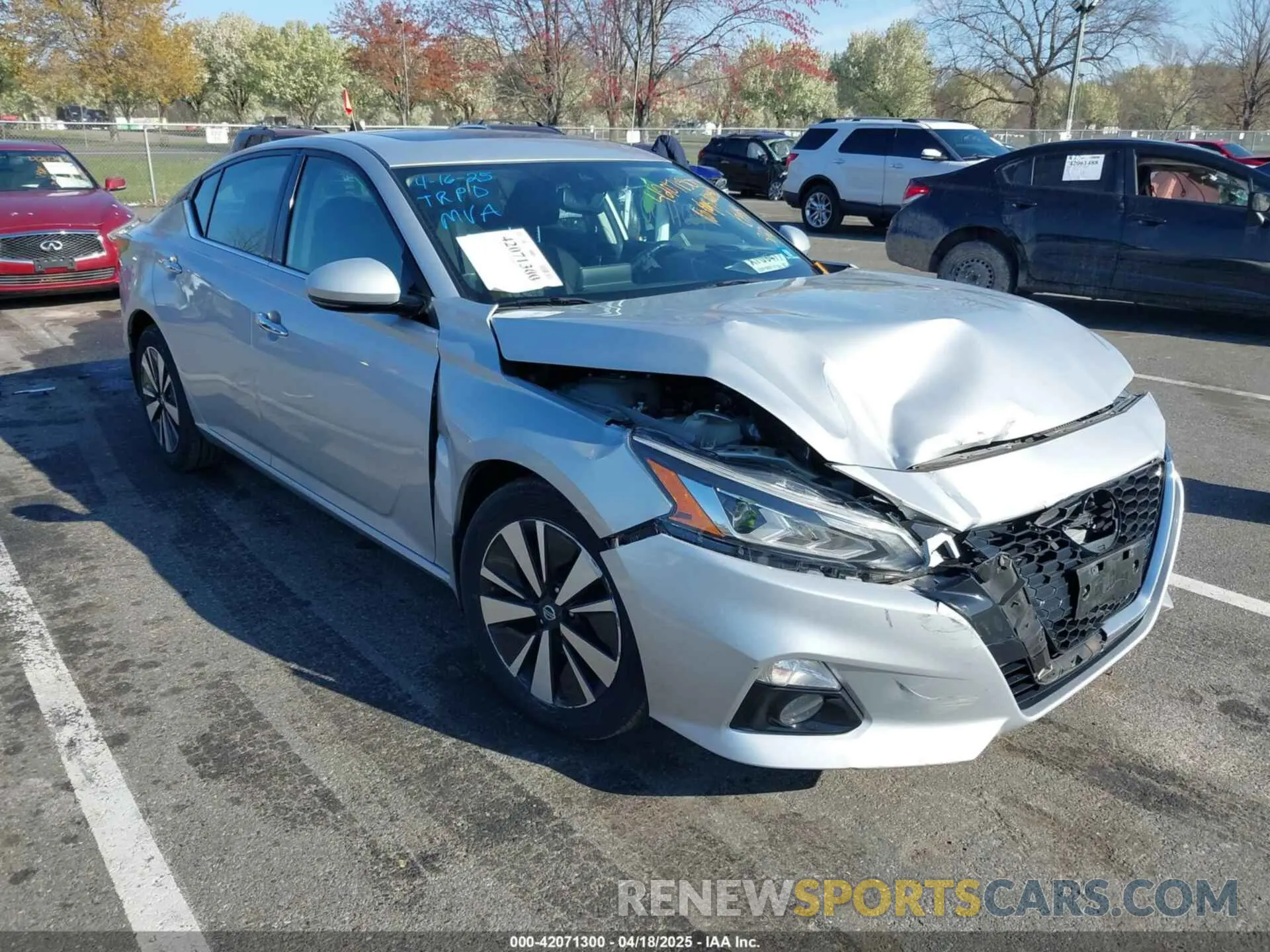 1 Photograph of a damaged car 1N4BL4DV3LC182167 NISSAN ALTIMA 2020
