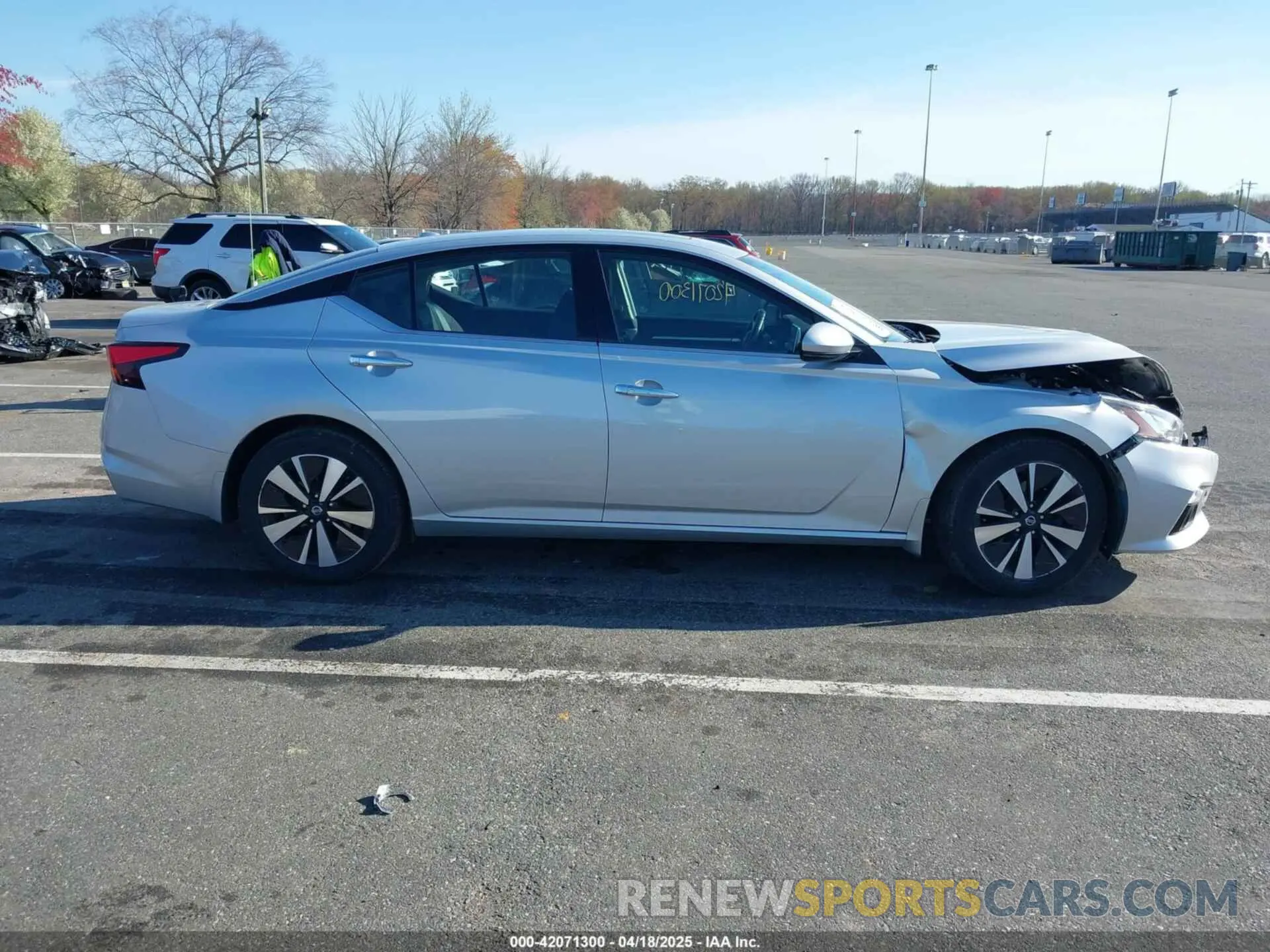 13 Photograph of a damaged car 1N4BL4DV3LC182167 NISSAN ALTIMA 2020