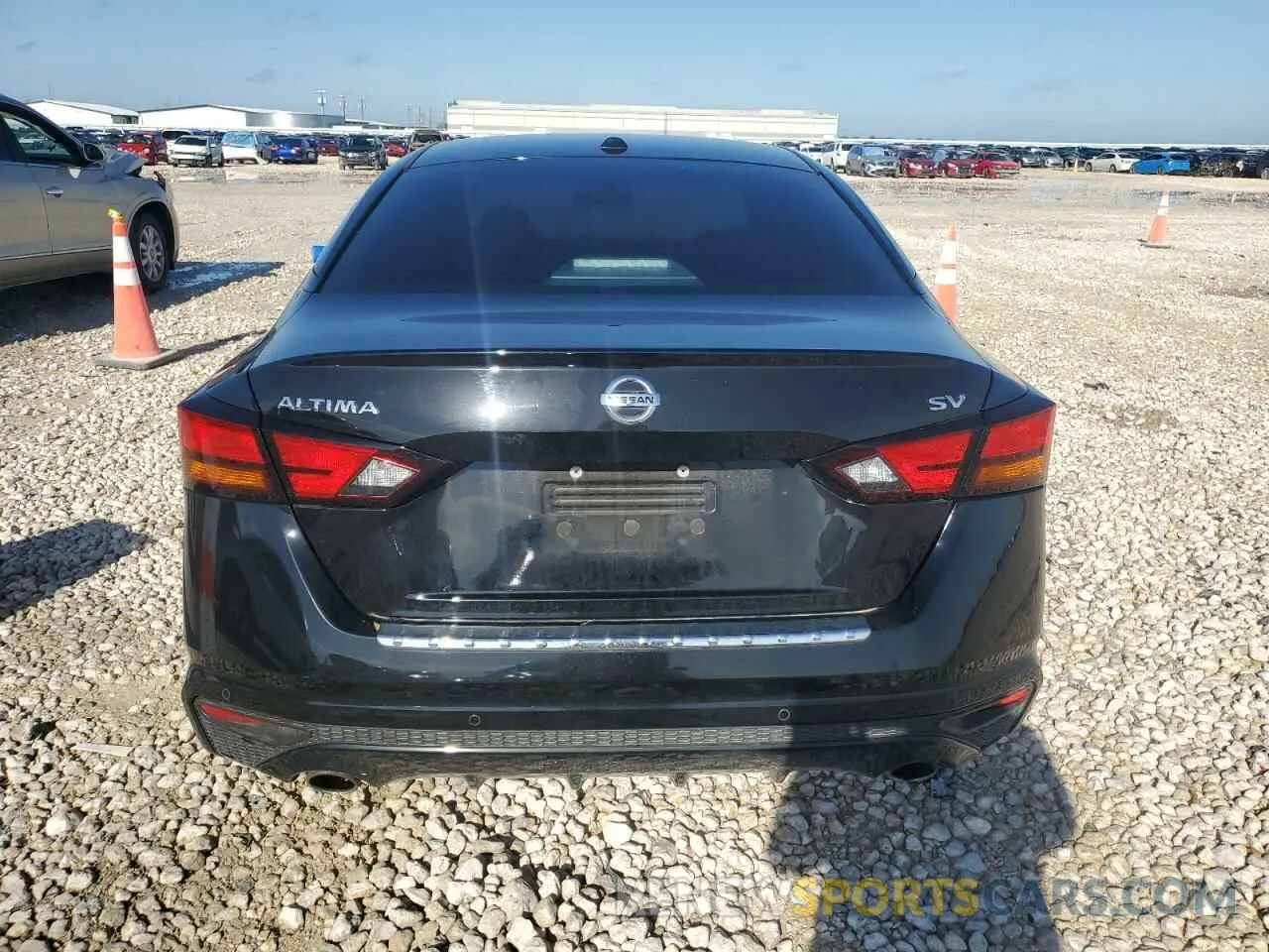 6 Photograph of a damaged car 1N4BL4DV3LC258678 NISSAN ALTIMA 2020