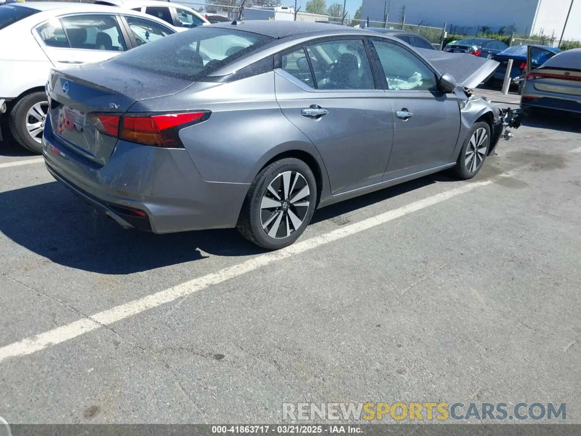 4 Photograph of a damaged car 1N4BL4DV4LC167077 NISSAN ALTIMA 2020