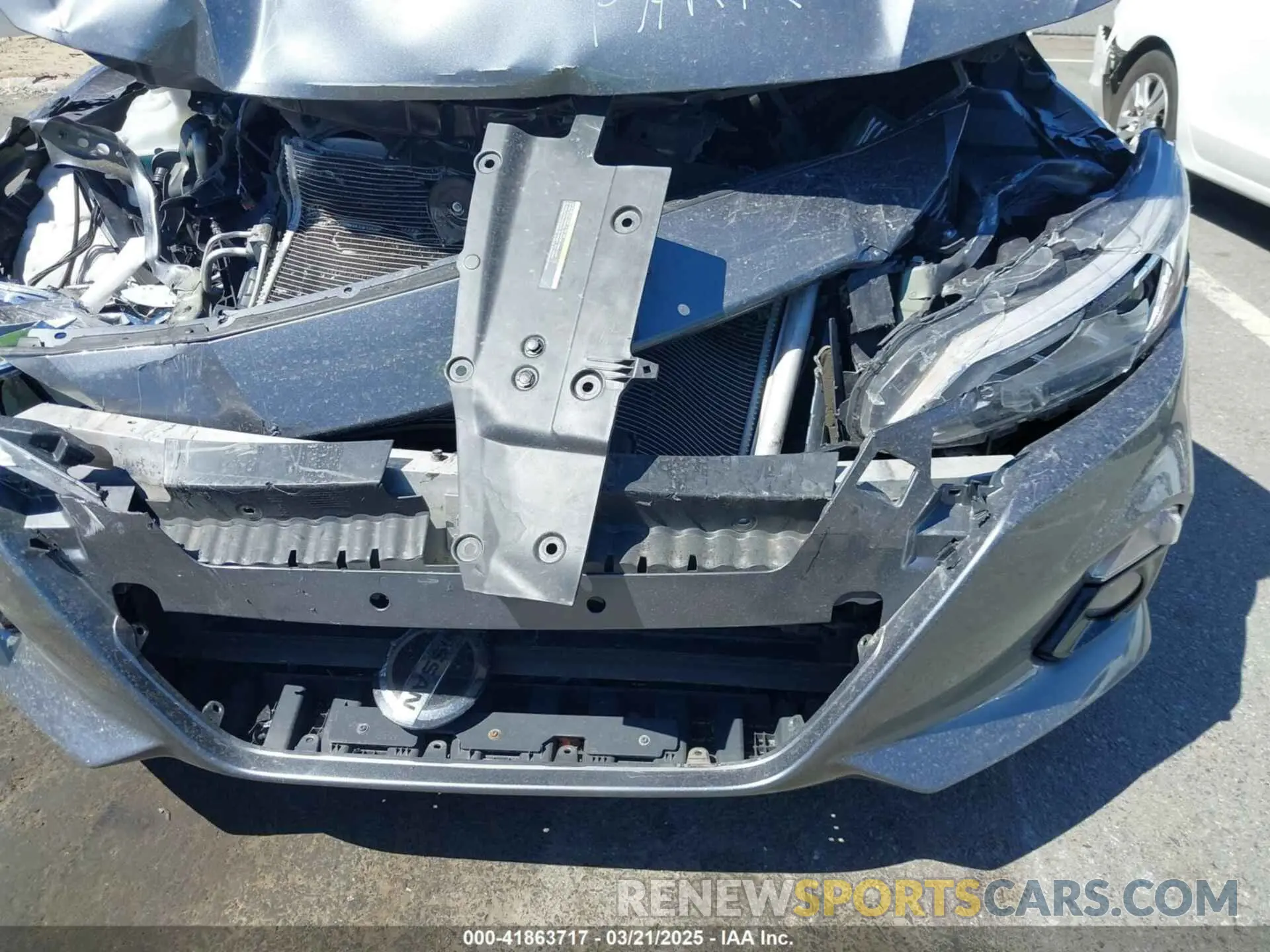 6 Photograph of a damaged car 1N4BL4DV4LC167077 NISSAN ALTIMA 2020