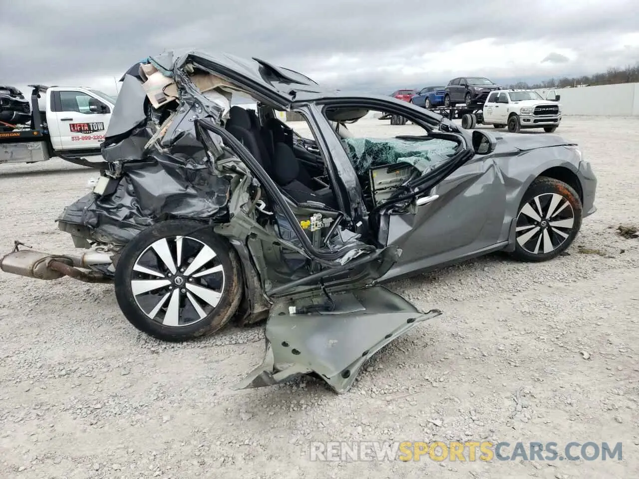 3 Photograph of a damaged car 1N4BL4DV4LC283427 NISSAN ALTIMA 2020