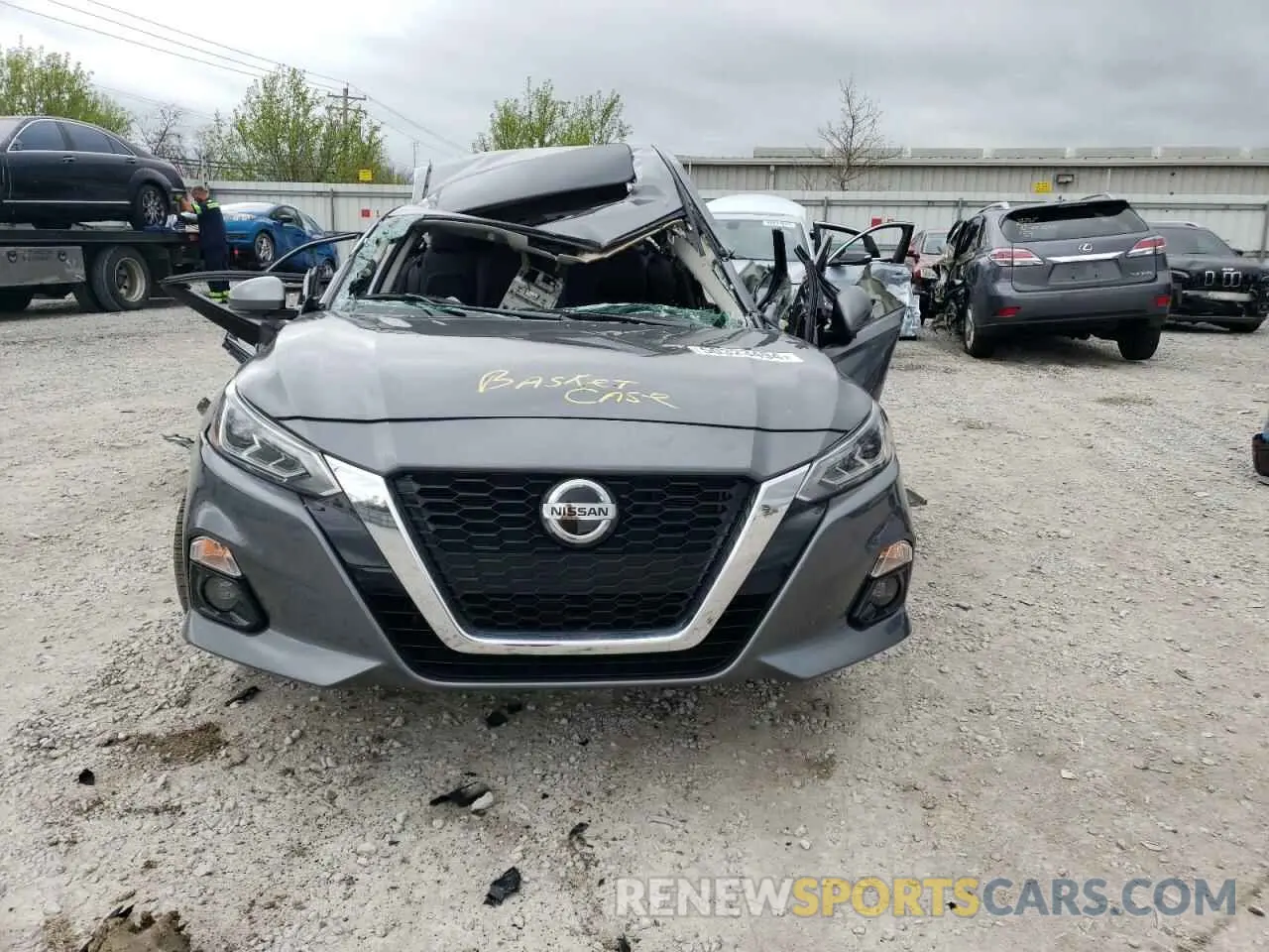 5 Photograph of a damaged car 1N4BL4DV4LC283427 NISSAN ALTIMA 2020