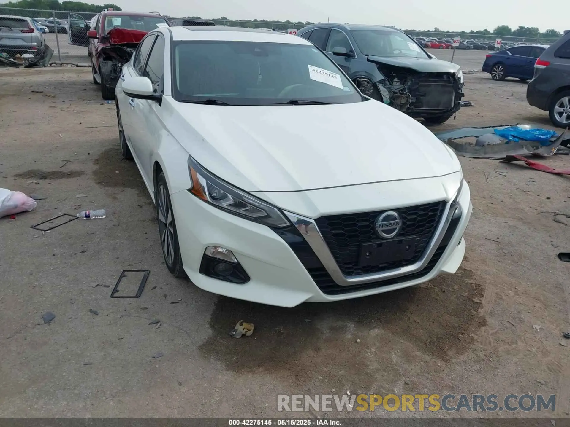 1 Photograph of a damaged car 1N4BL4DV4LN320934 NISSAN ALTIMA 2020
