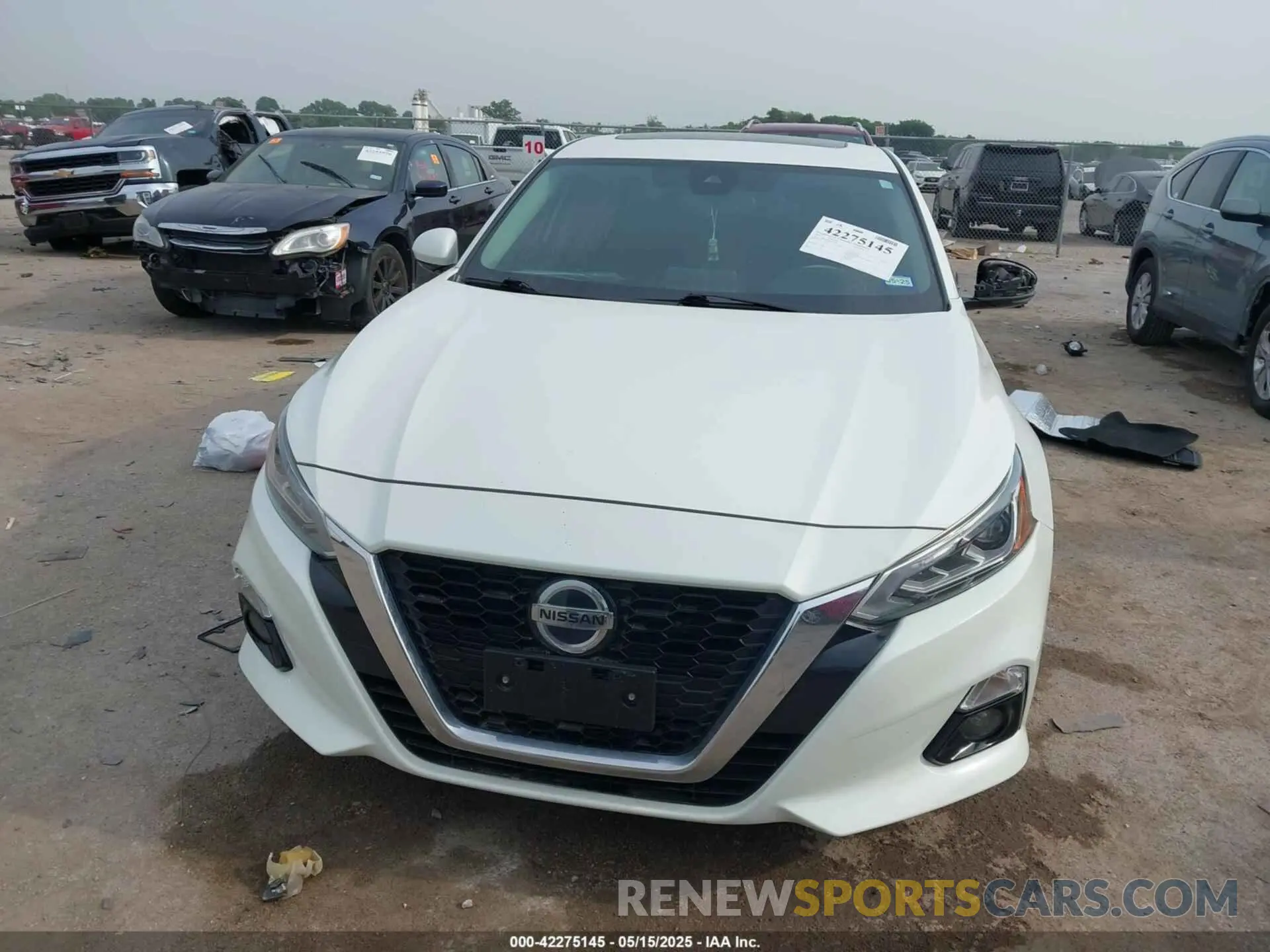 12 Photograph of a damaged car 1N4BL4DV4LN320934 NISSAN ALTIMA 2020