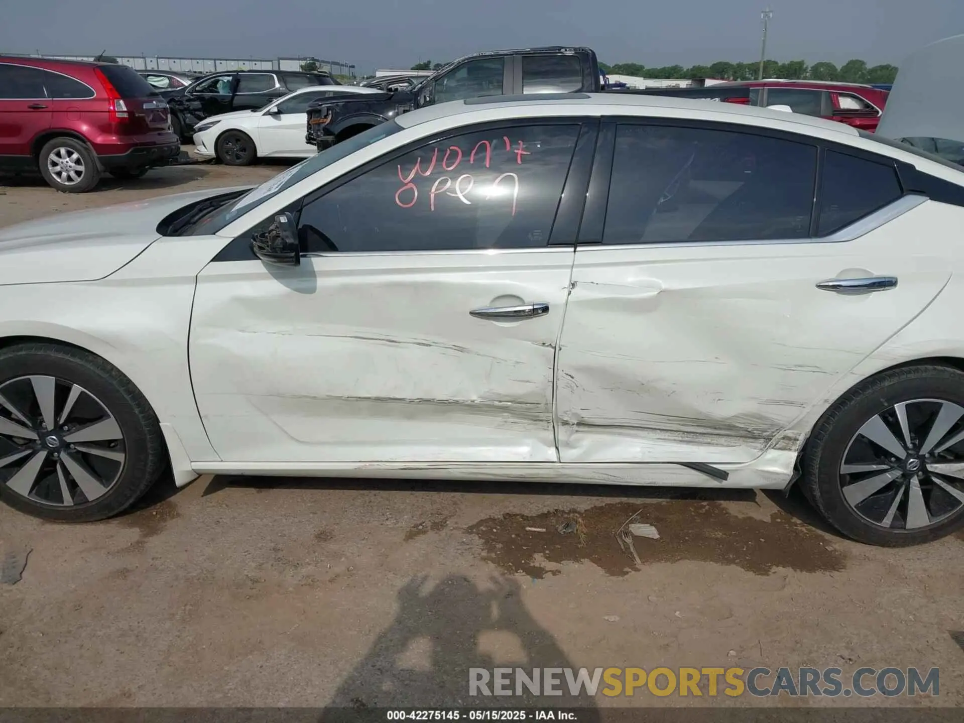 6 Photograph of a damaged car 1N4BL4DV4LN320934 NISSAN ALTIMA 2020