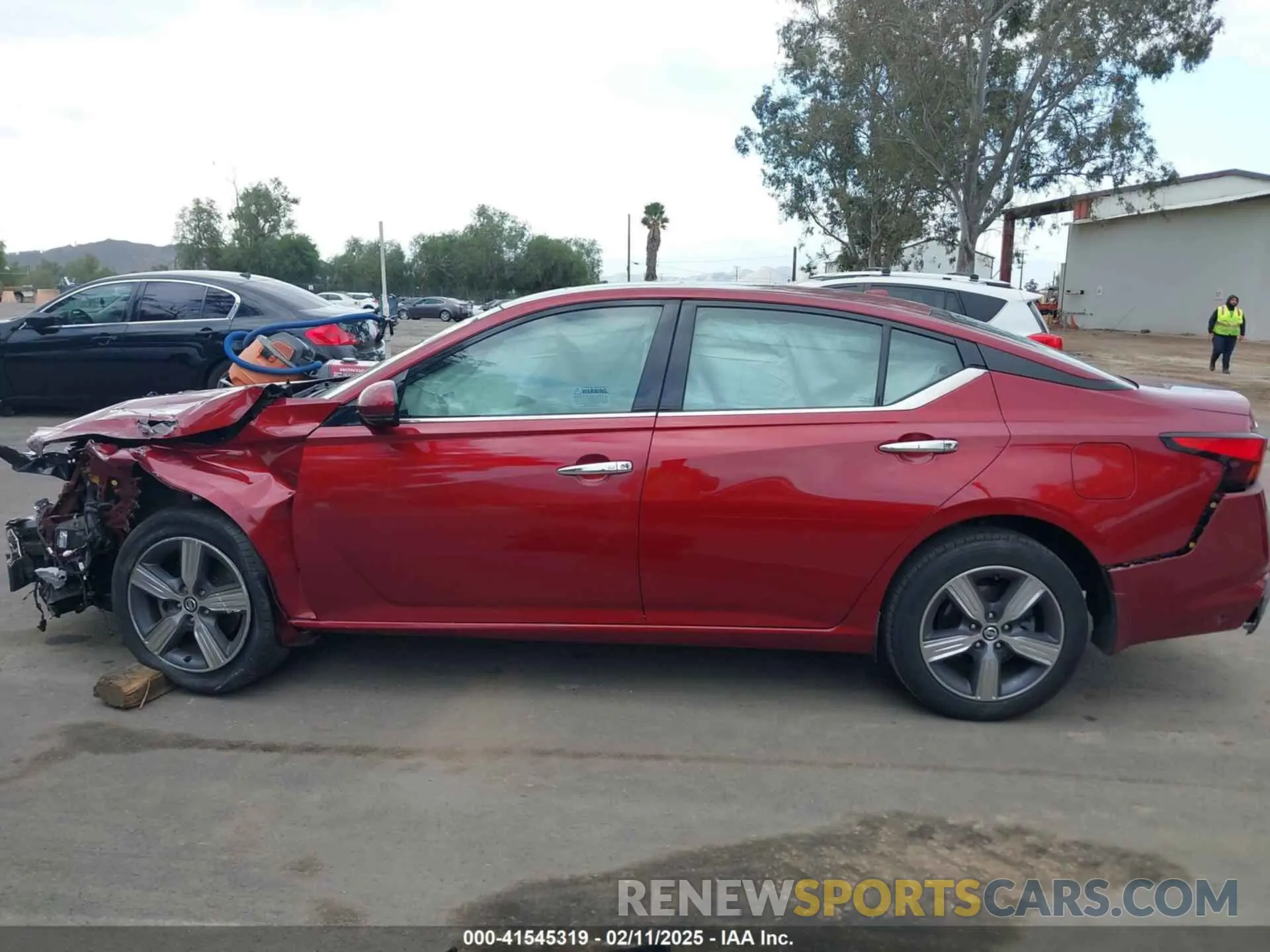 14 Photograph of a damaged car 1N4BL4DV5LC181375 NISSAN ALTIMA 2020