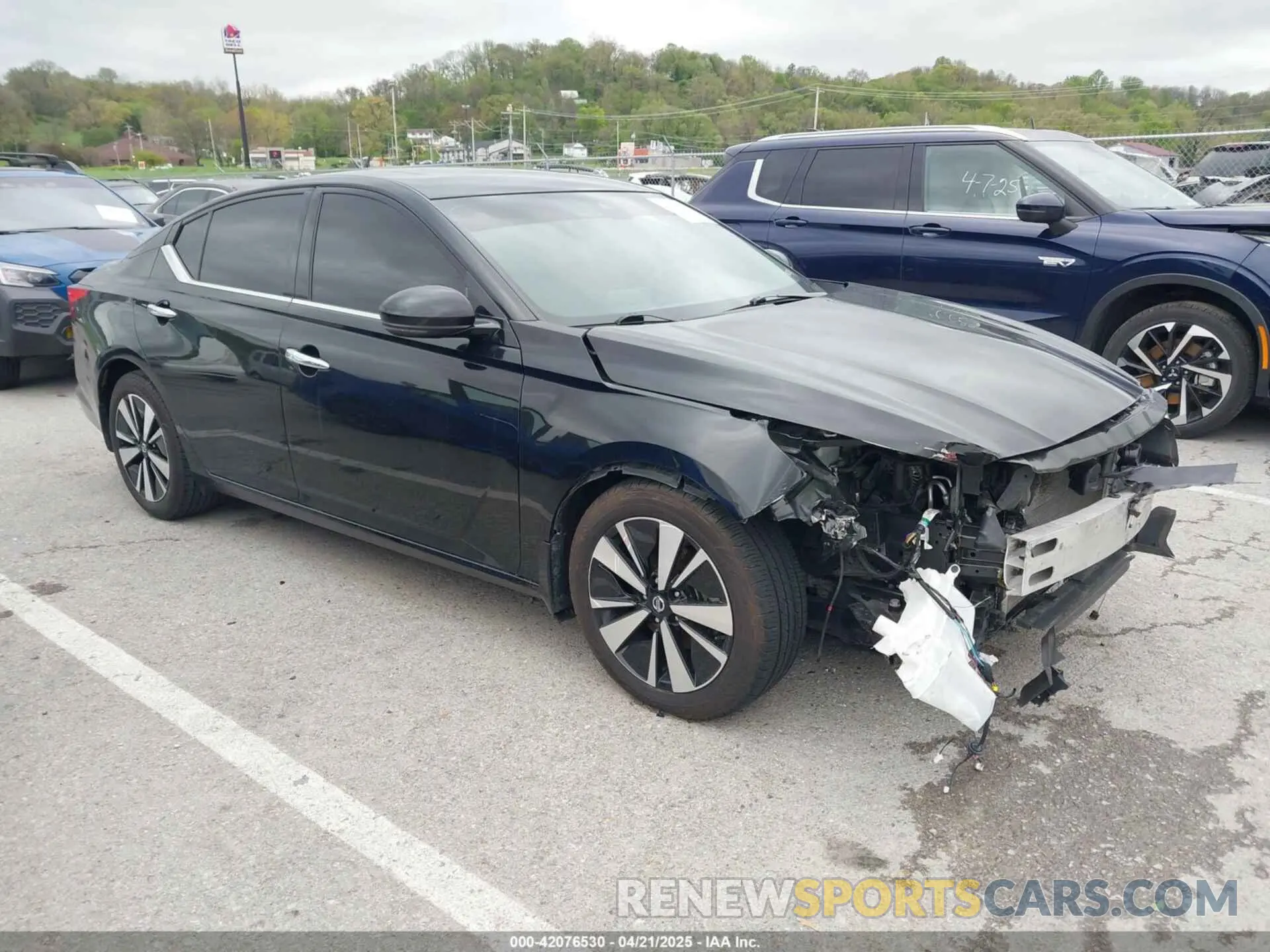 1 Photograph of a damaged car 1N4BL4DV5LC273148 NISSAN ALTIMA 2020