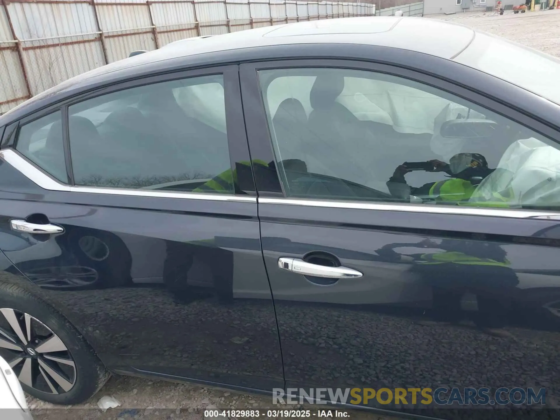 13 Photograph of a damaged car 1N4BL4DV6LC210396 NISSAN ALTIMA 2020