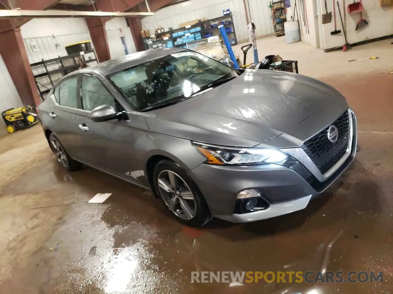 4 Photograph of a damaged car 1N4BL4DV7LC191437 NISSAN ALTIMA 2020