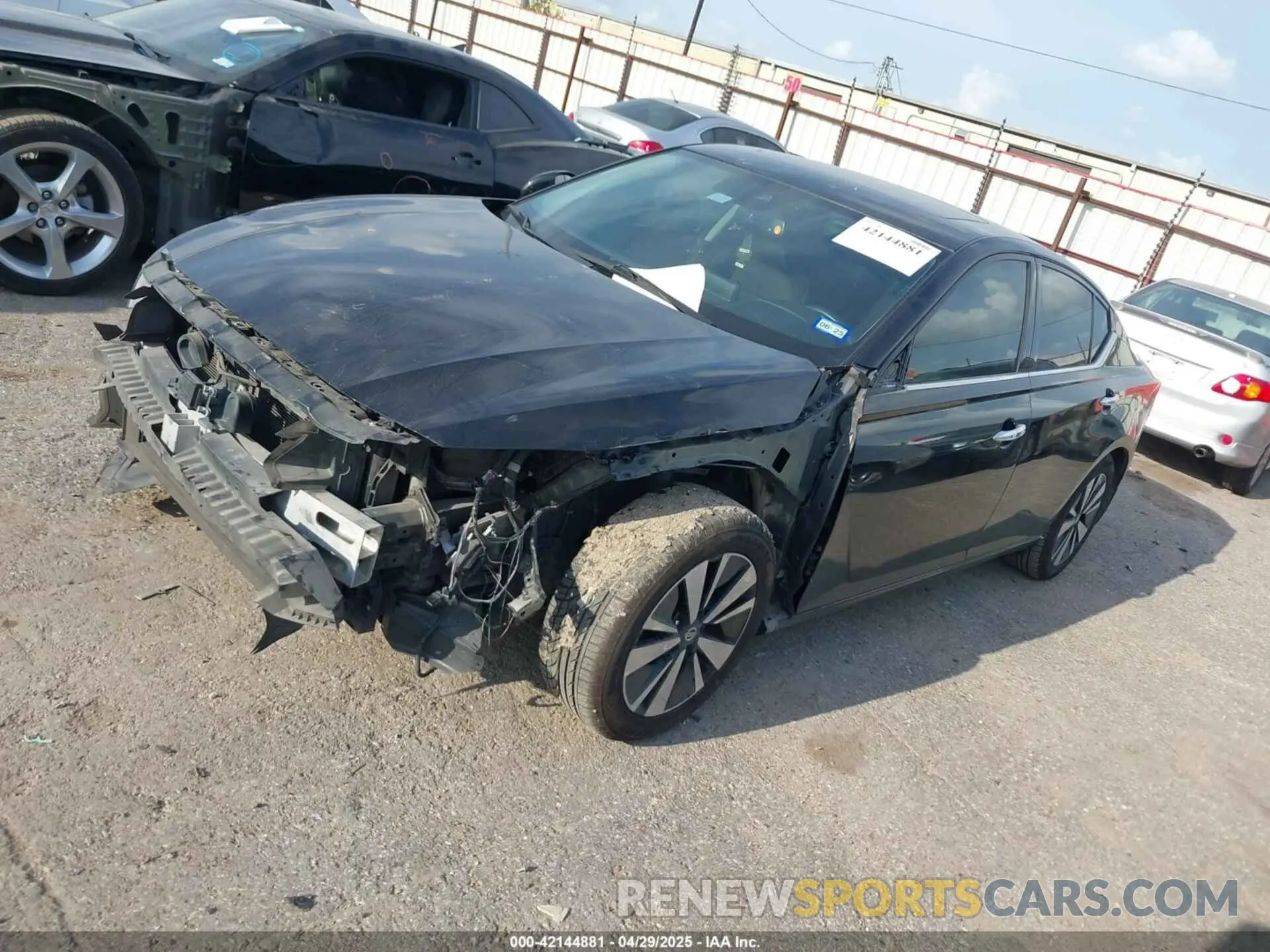 2 Photograph of a damaged car 1N4BL4DV7LC256593 NISSAN ALTIMA 2020