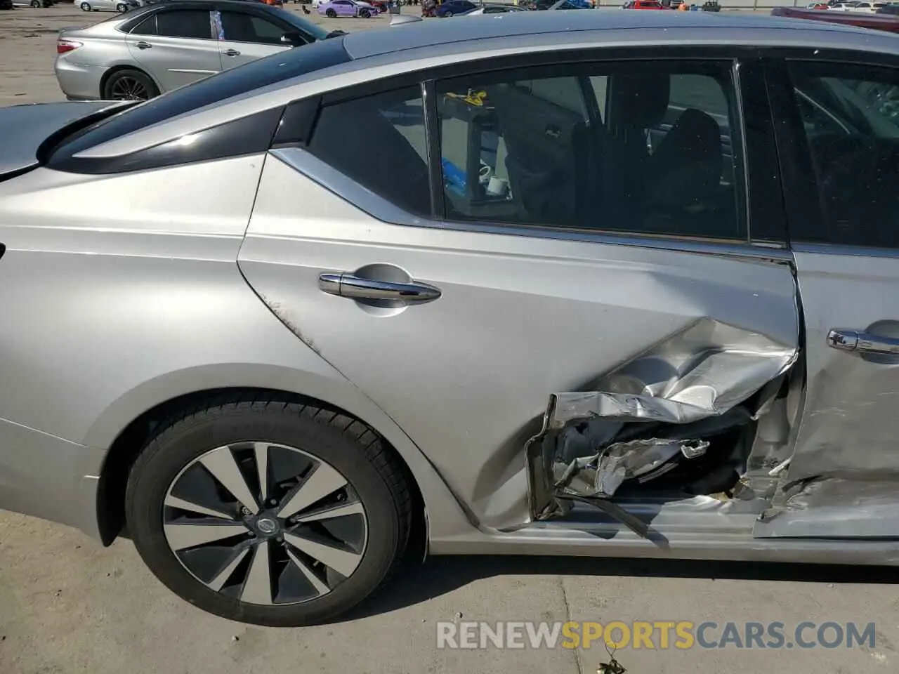 10 Photograph of a damaged car 1N4BL4DV8LC165977 NISSAN ALTIMA 2020