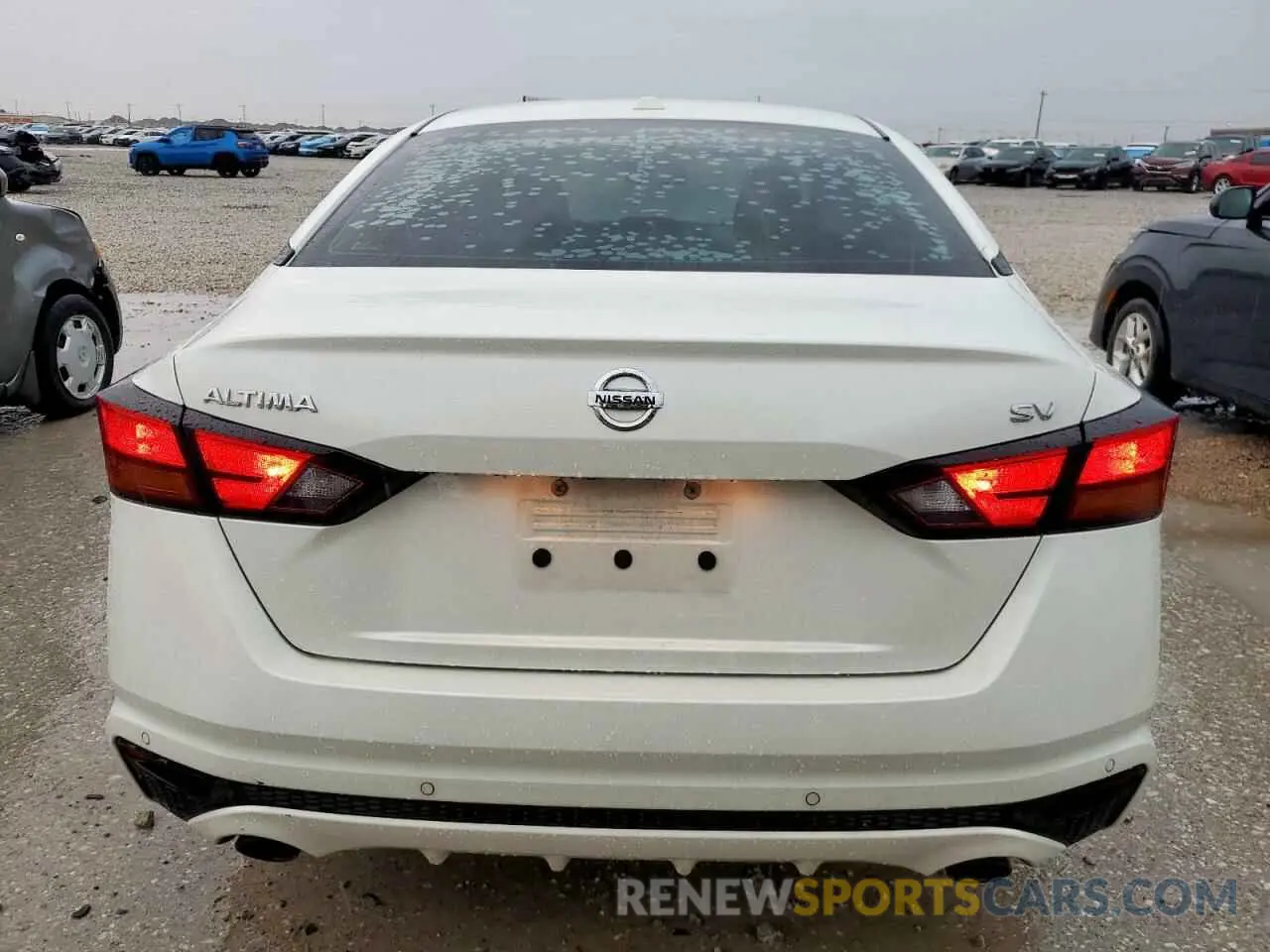 6 Photograph of a damaged car 1N4BL4DV8LC250981 NISSAN ALTIMA 2020